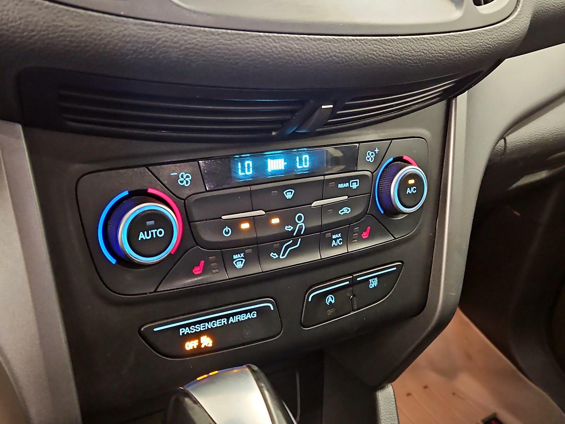 Thumbnail: 2018 Ford Escape - 15