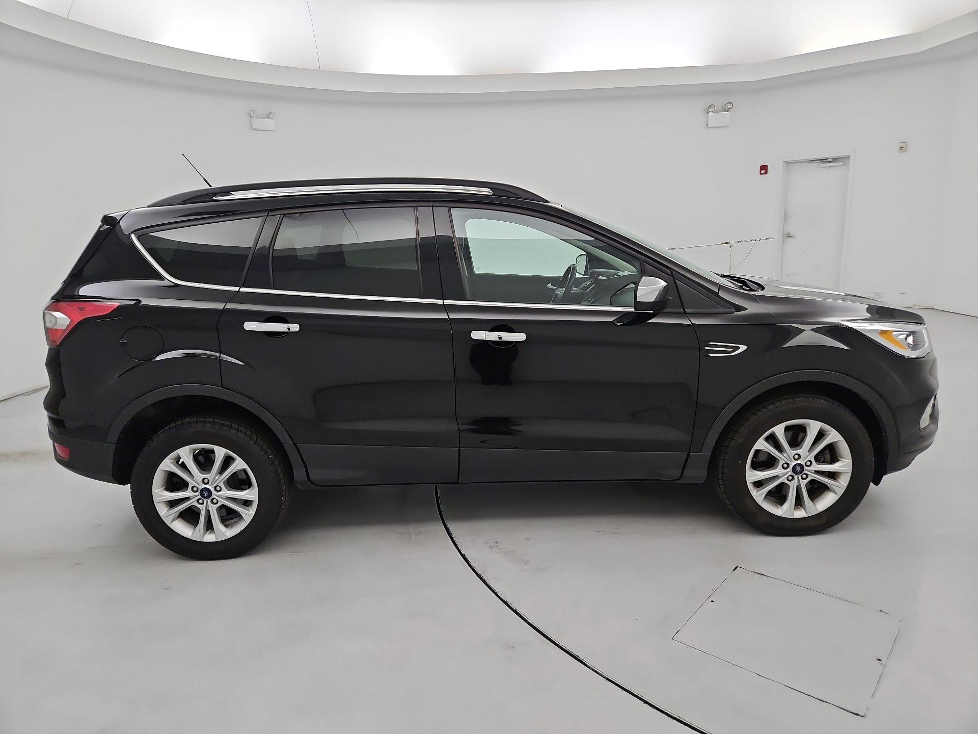 Thumbnail: 2018 Ford Escape - 4