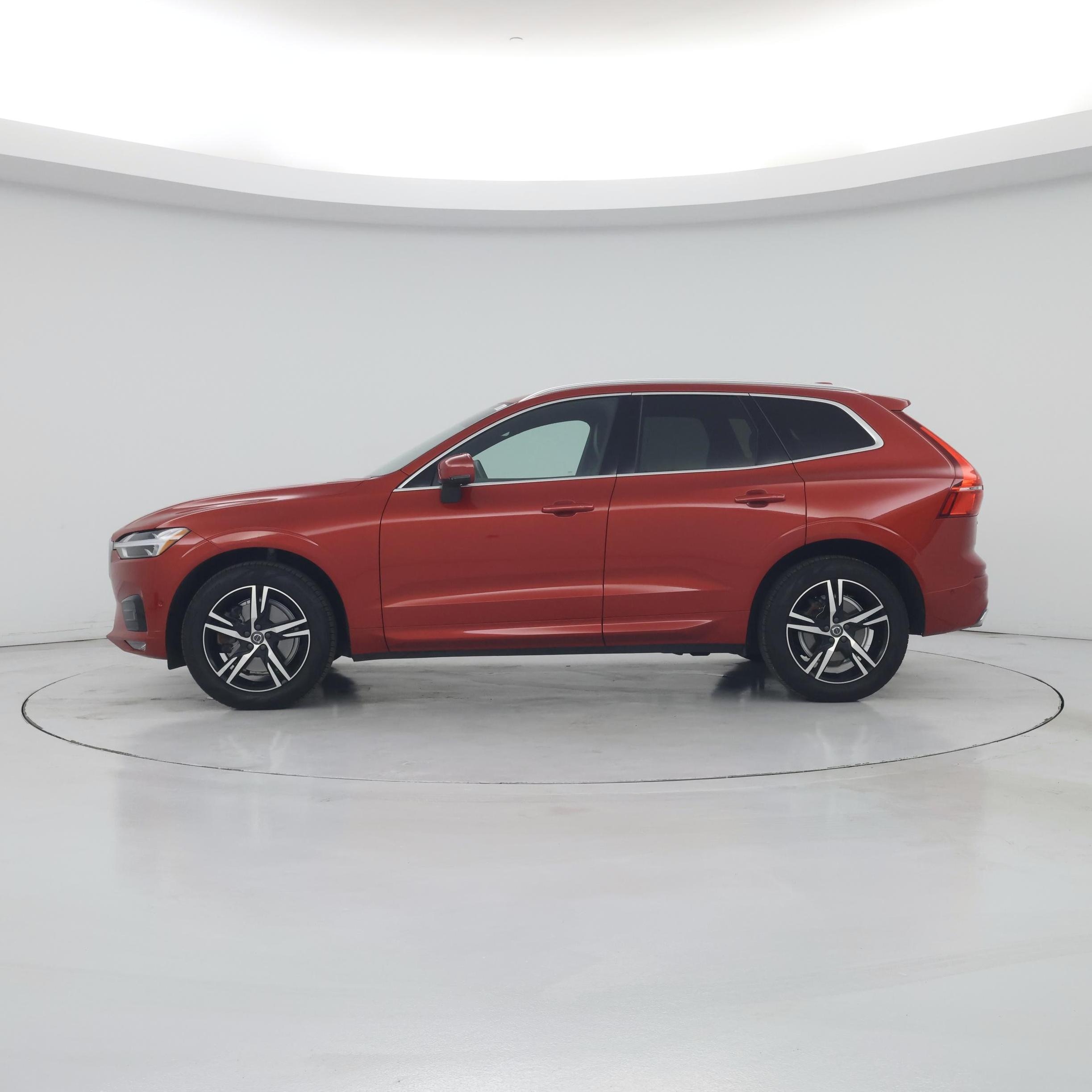Thumbnail: 2019 Volvo XC60 - 3