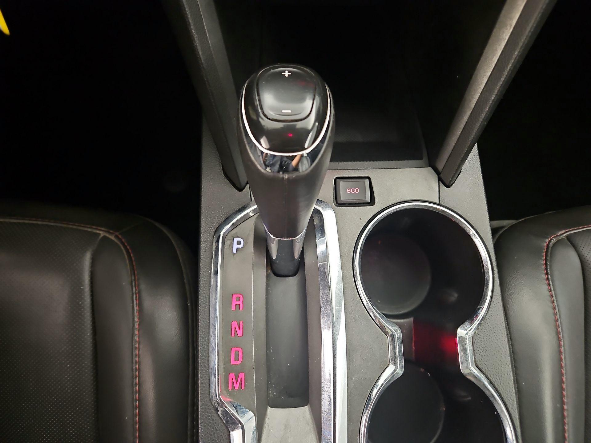 Thumbnail: 2017 GMC Terrain - 17