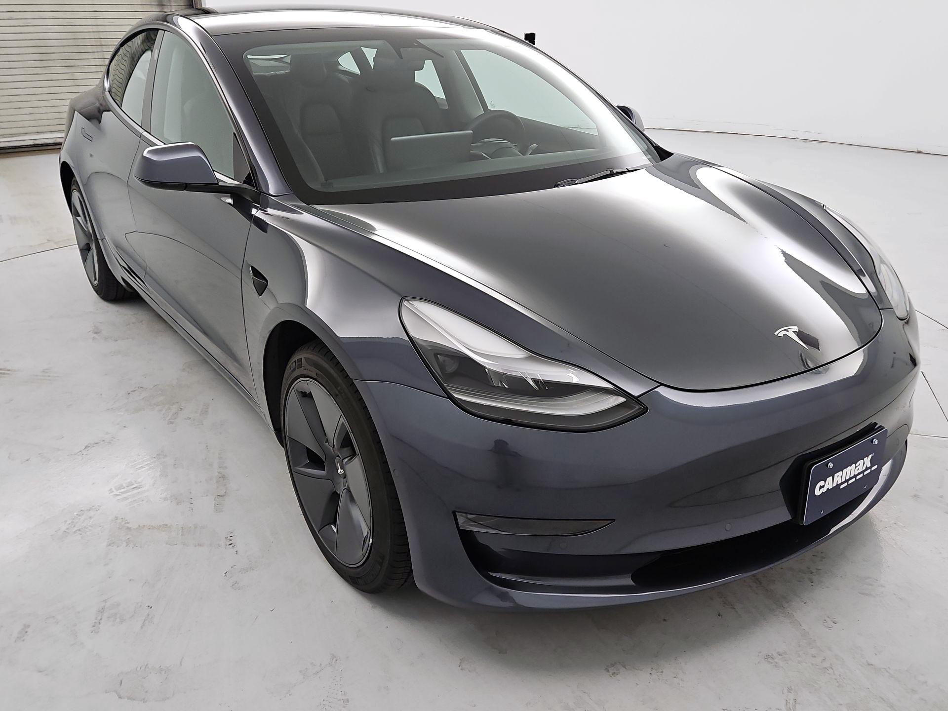 Thumbnail: 2022 Tesla Model 3 - 1