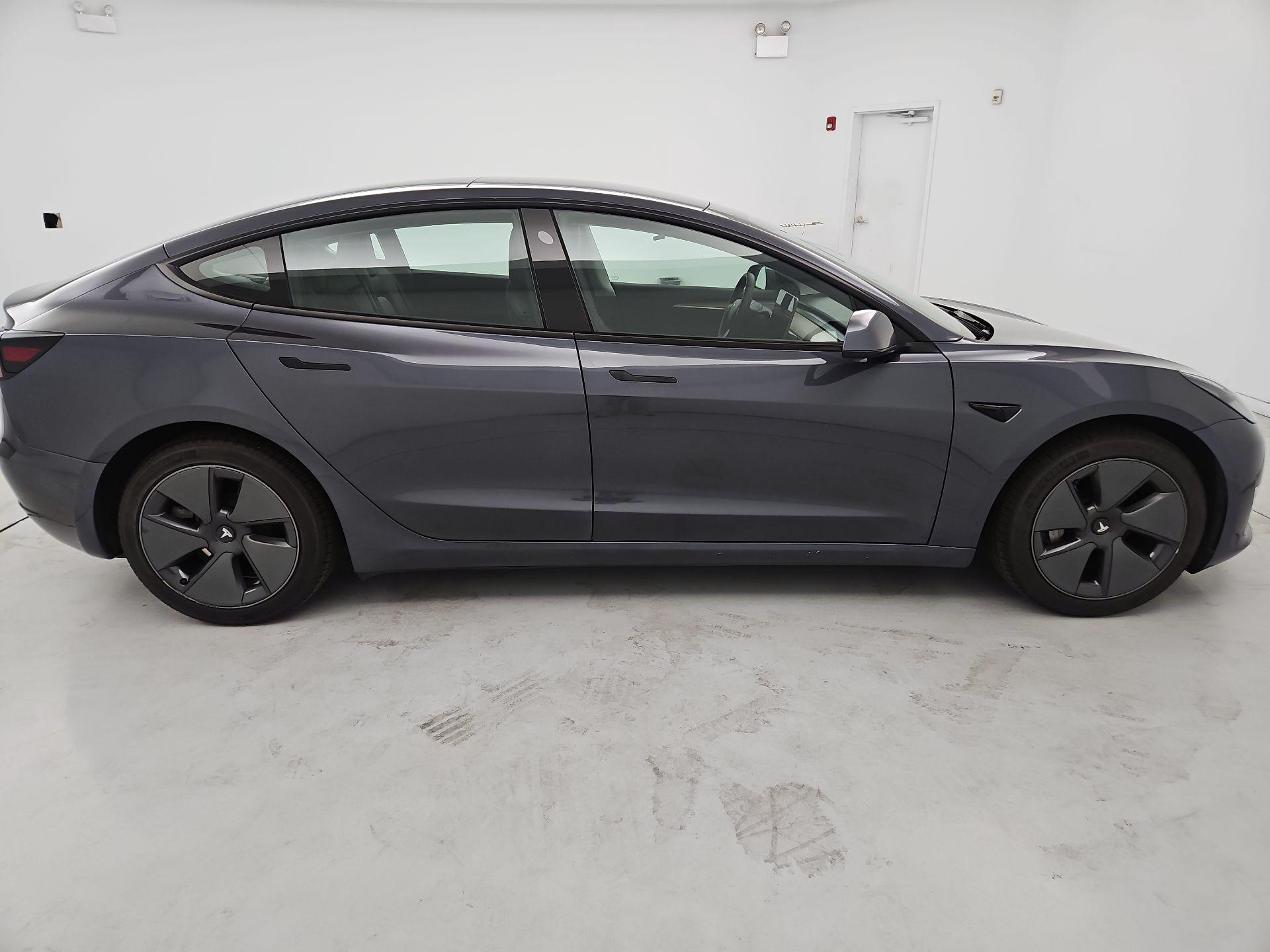 Thumbnail: 2022 Tesla Model 3 - 4