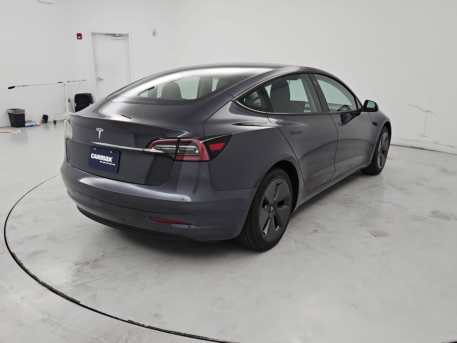 Thumbnail: 2022 Tesla Model 3 - 5