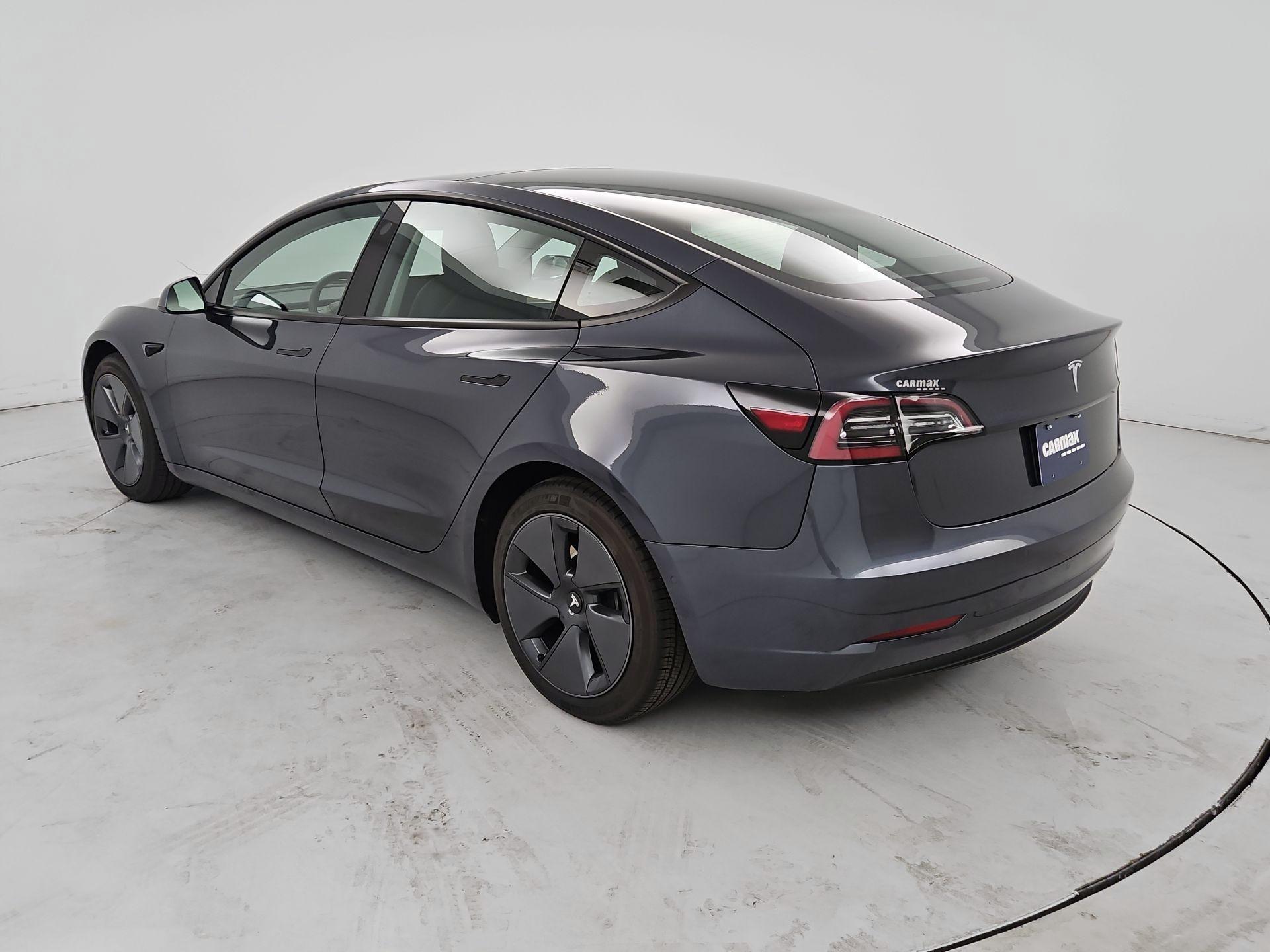 Thumbnail: 2022 Tesla Model 3 - 7