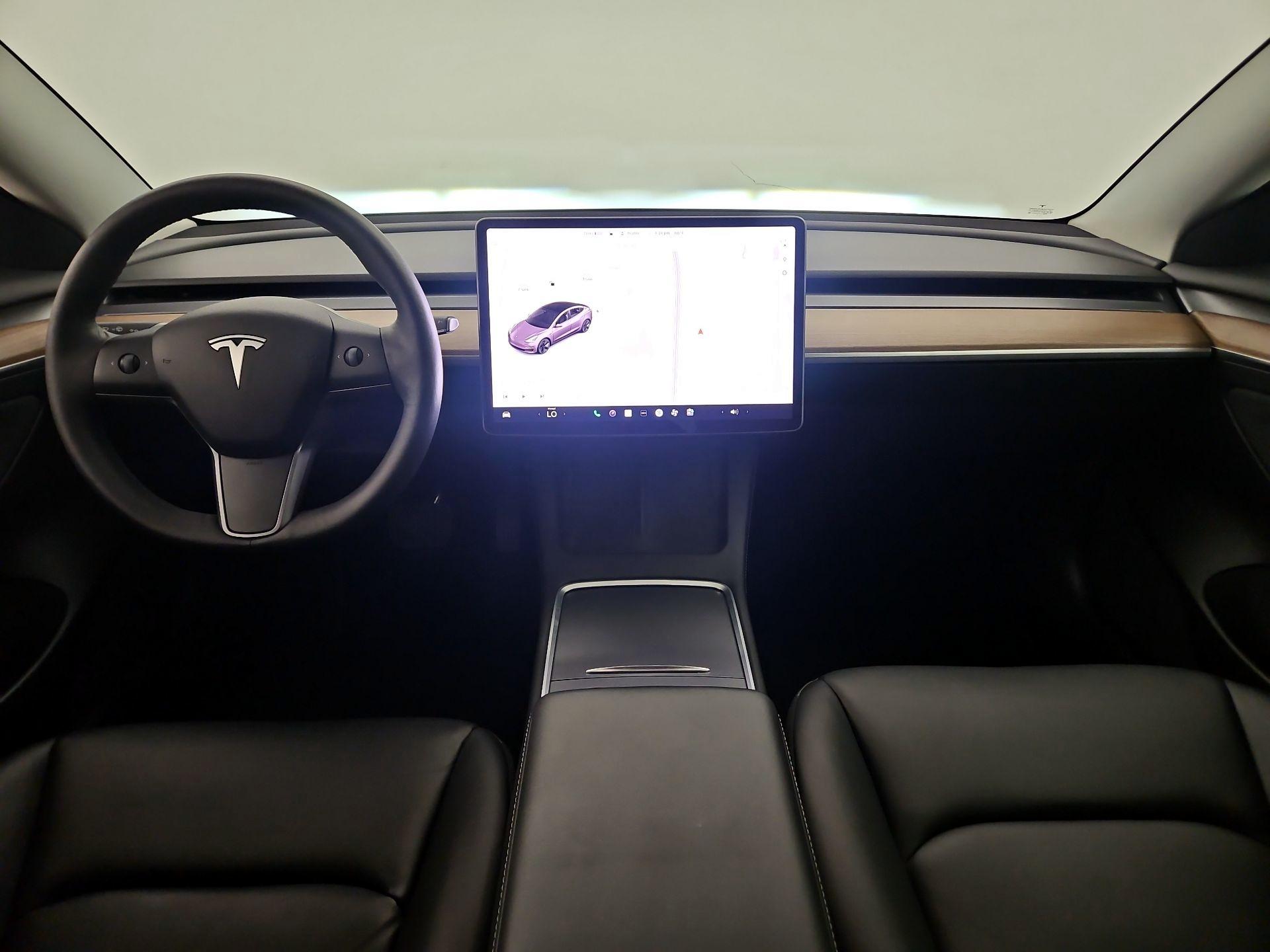 Thumbnail: 2022 Tesla Model 3 - 8