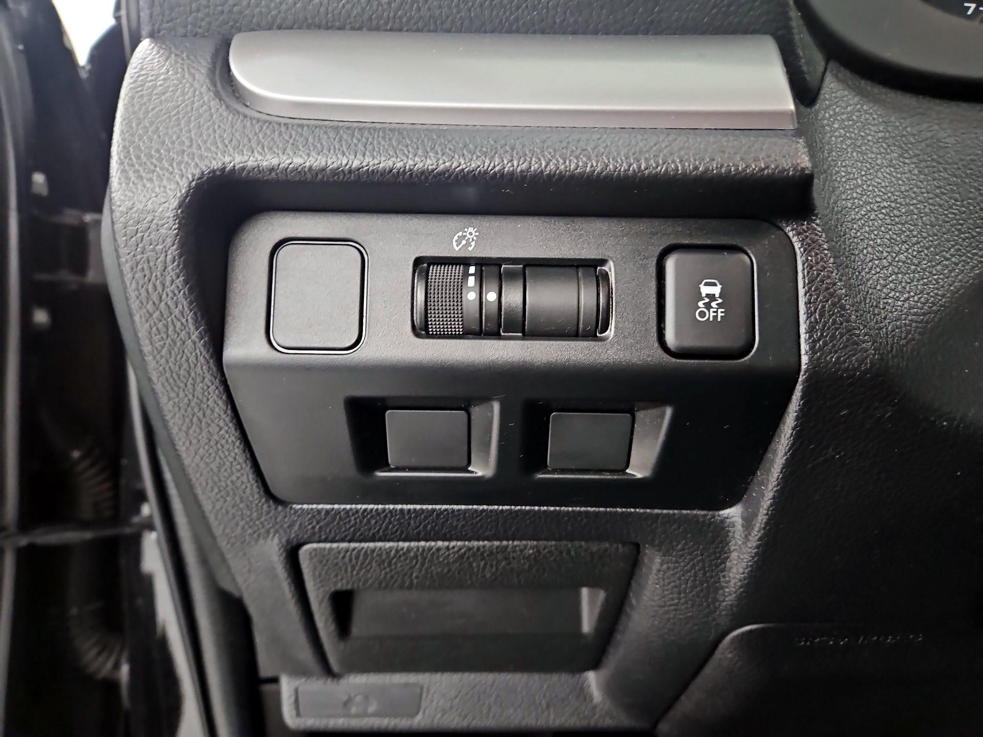 Thumbnail: 2017 Subaru Forester - 13