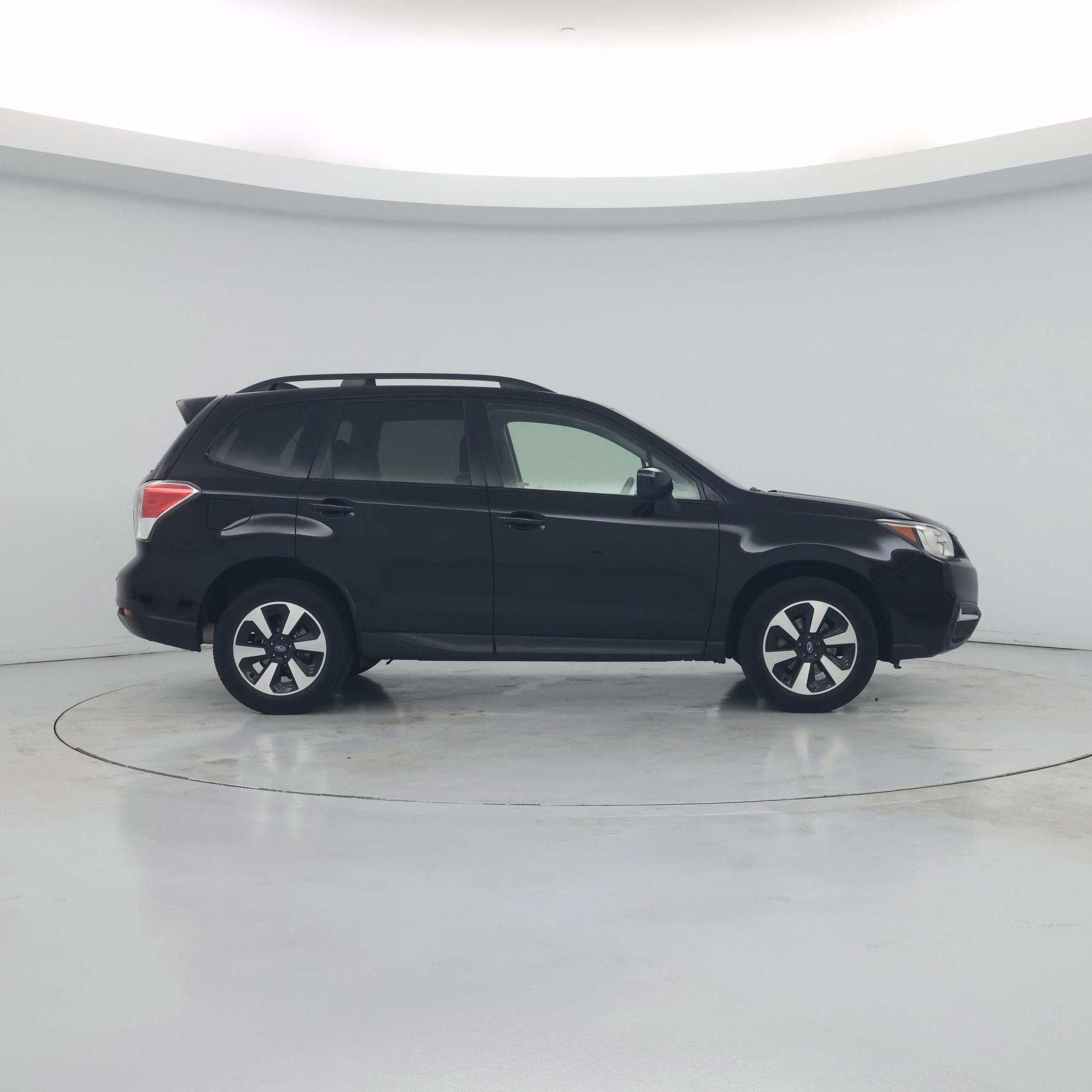 Thumbnail: 2017 Subaru Forester - 7