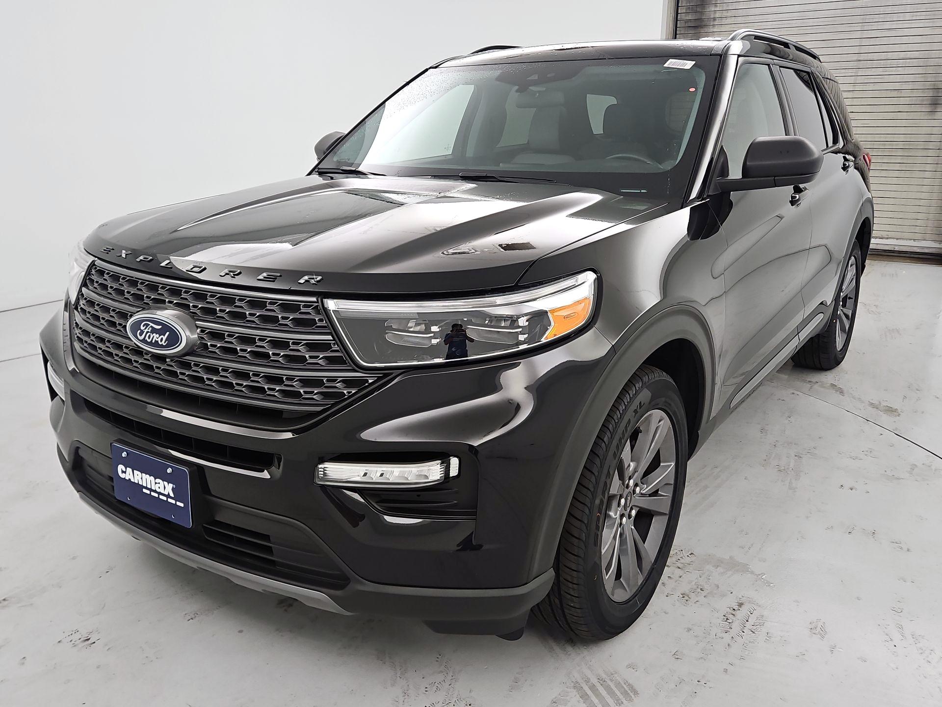 Thumbnail: 2021 Ford Explorer - 3