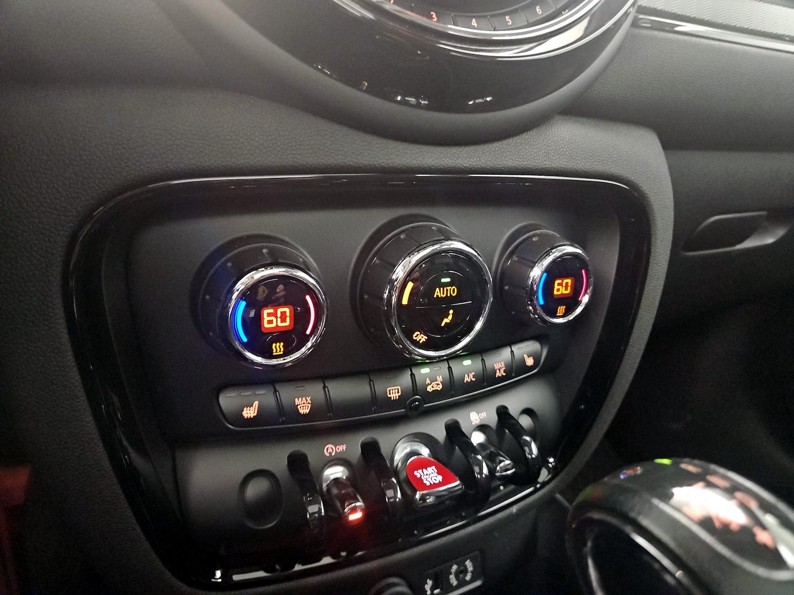2016 MINI Clubman Base - Photo 14