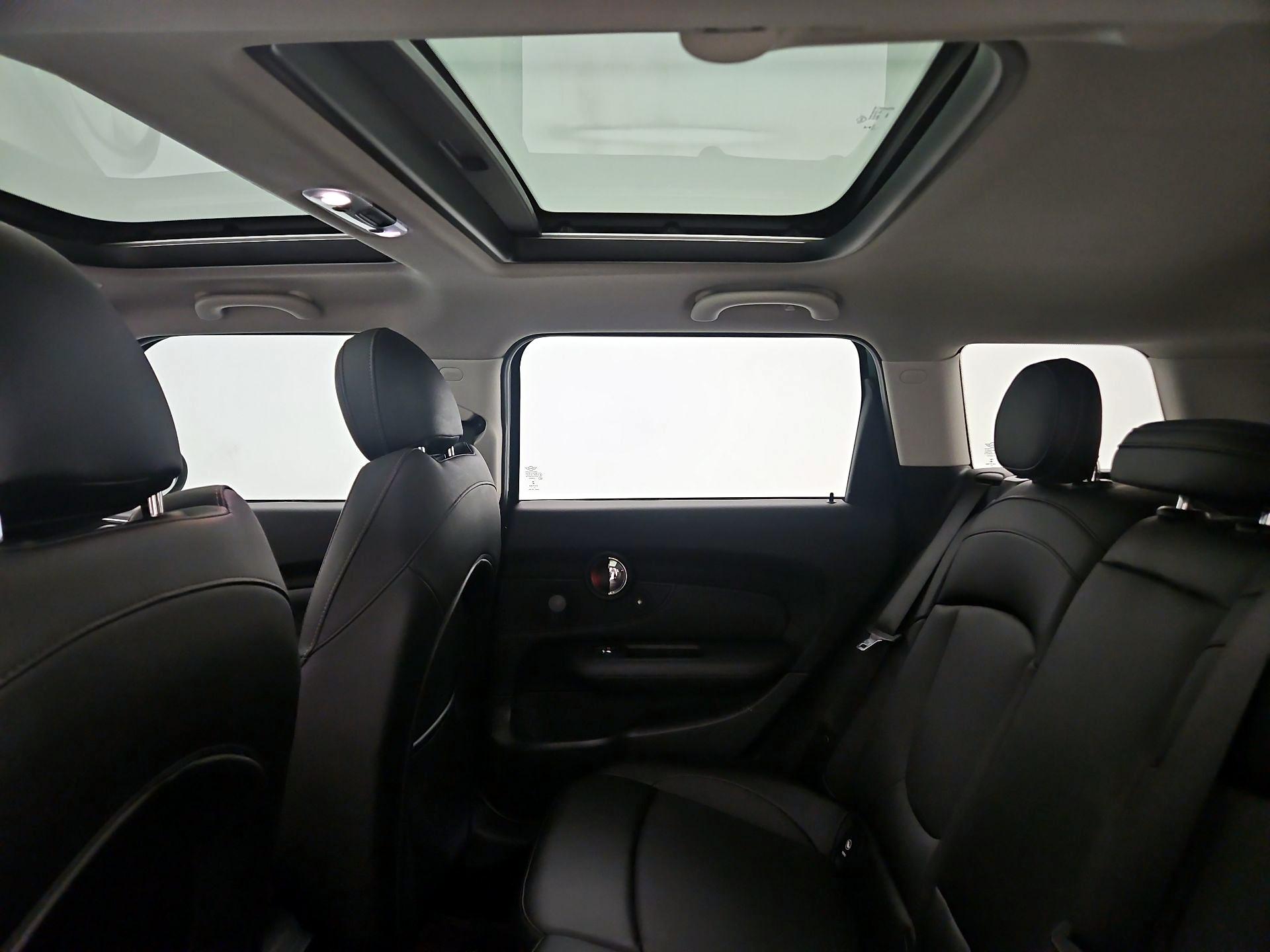 Thumbnail: 2016 MINI Cooper Clubman - 20