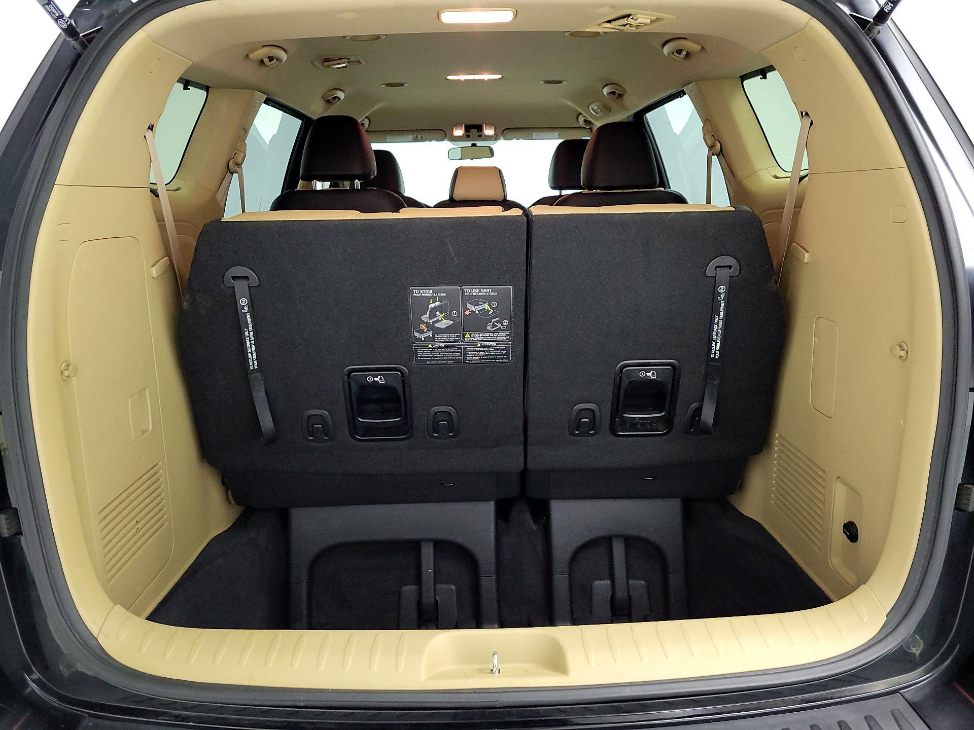 Thumbnail: 2017 Kia Sedona - 16