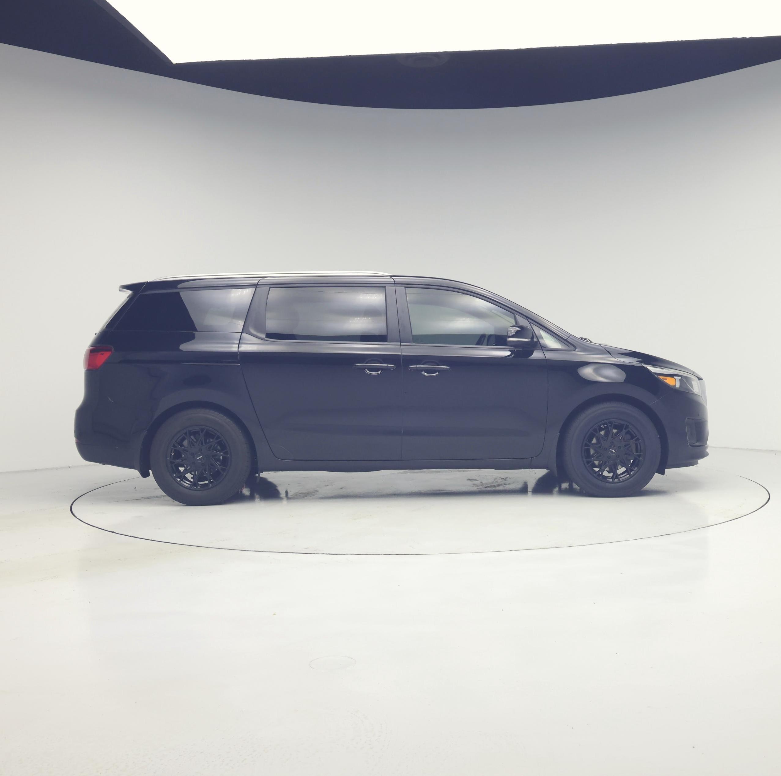 Thumbnail: 2017 Kia Sedona - 7