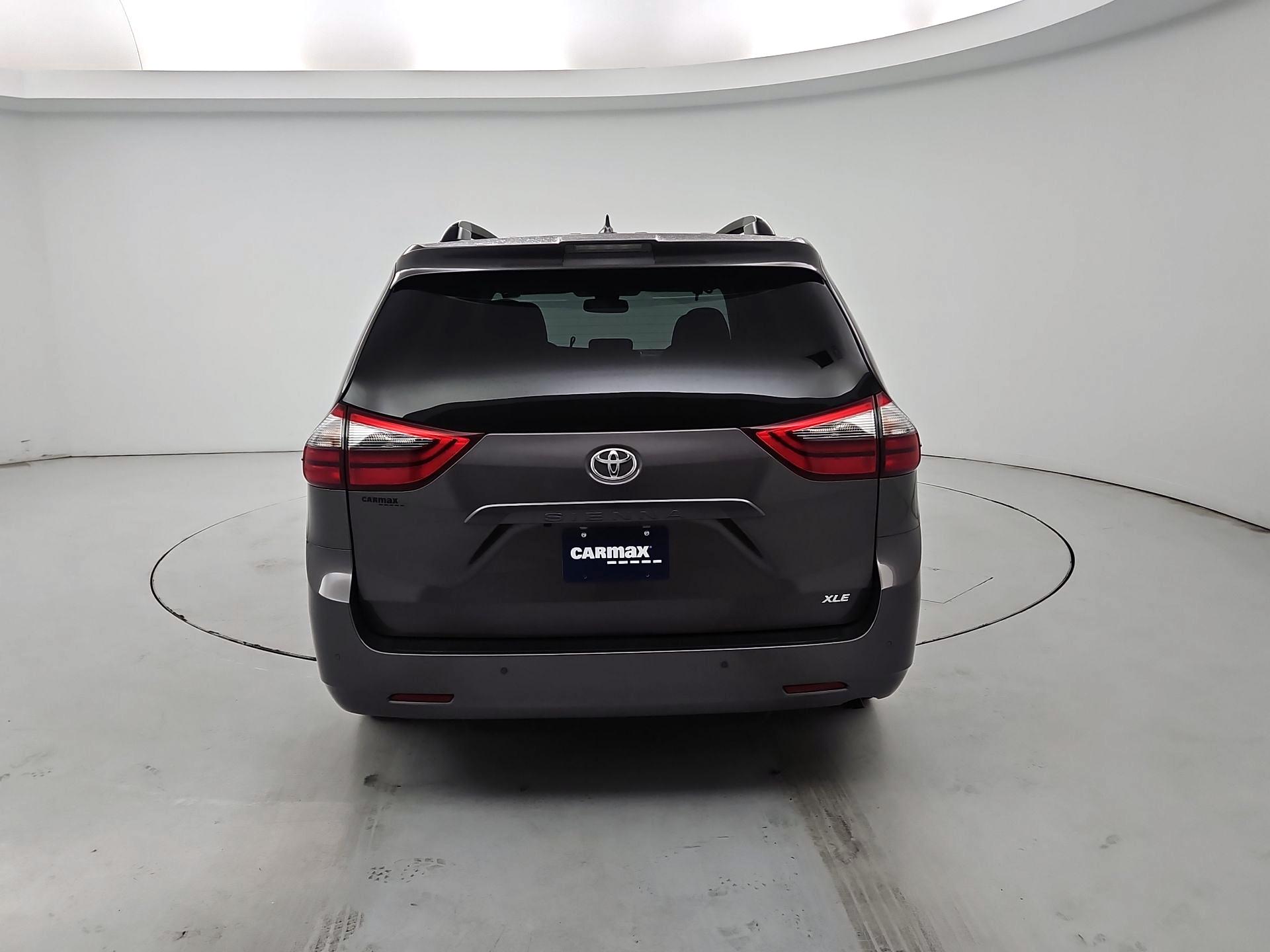 Thumbnail: 2020 Toyota Sienna - 6