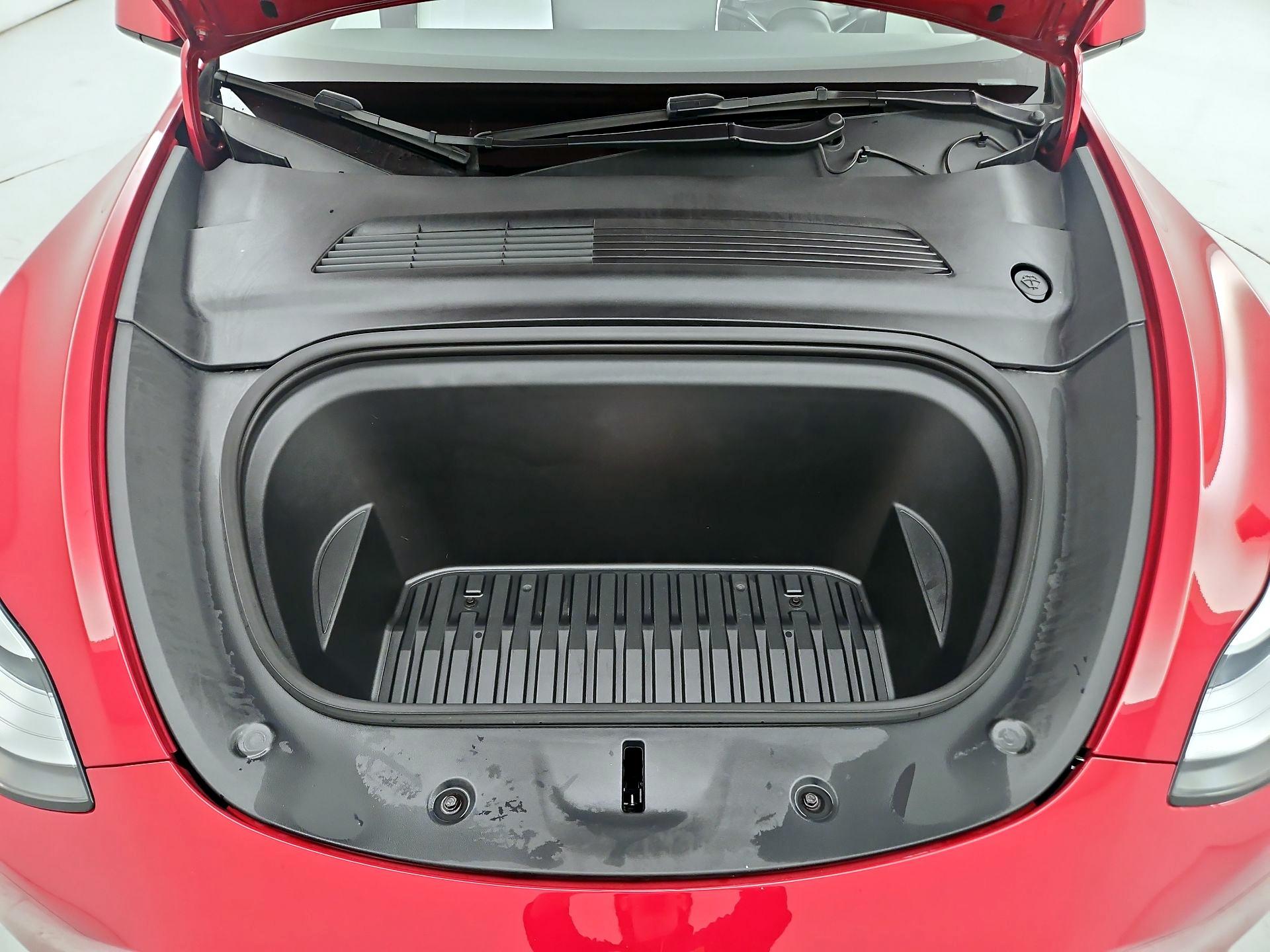Thumbnail: 2021 Tesla Model Y - 19