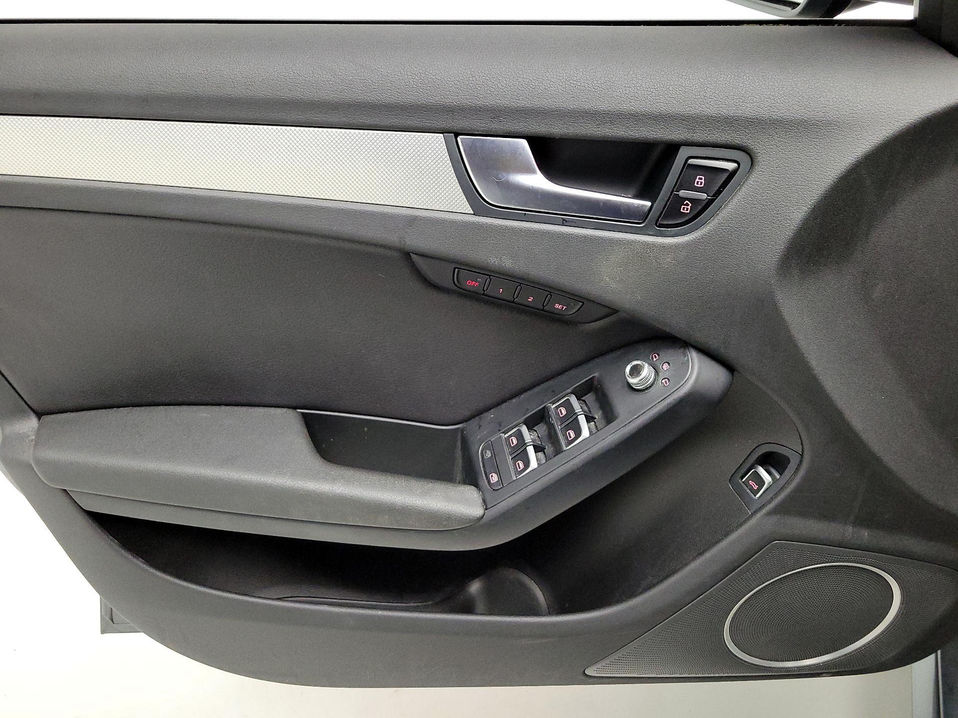 Thumbnail: 2016 Audi A4 - 12