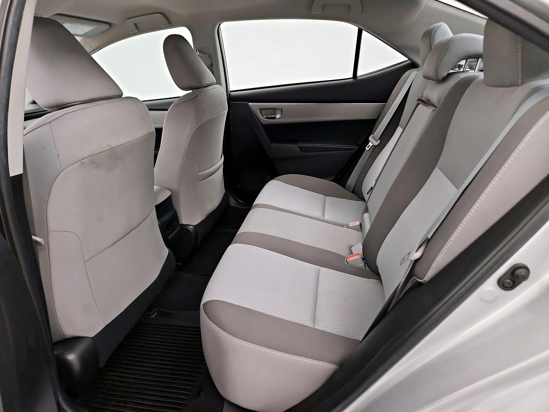 Thumbnail: 2018 Toyota Corolla - 17