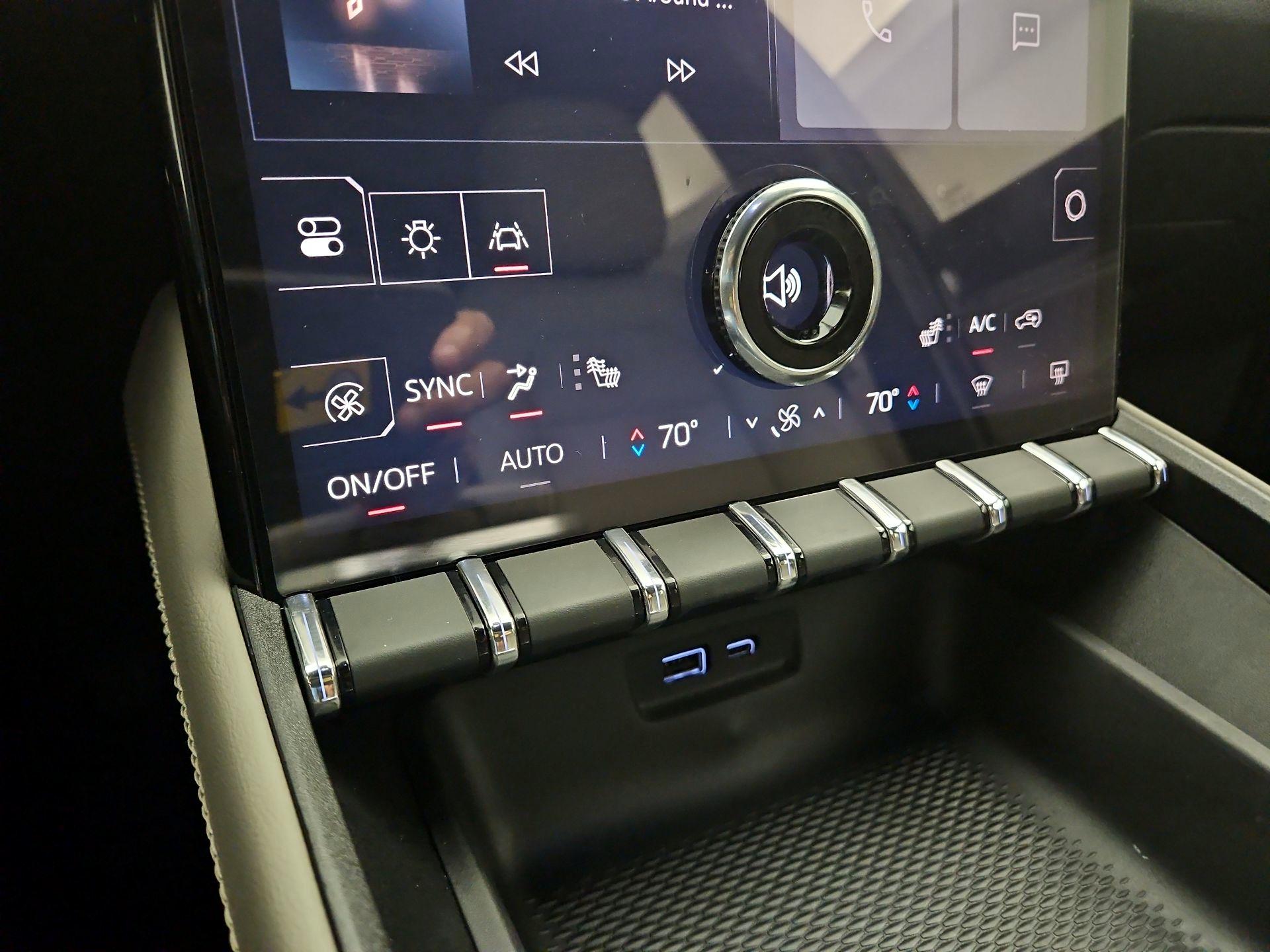 Thumbnail: 2025 GMC Terrain - 14