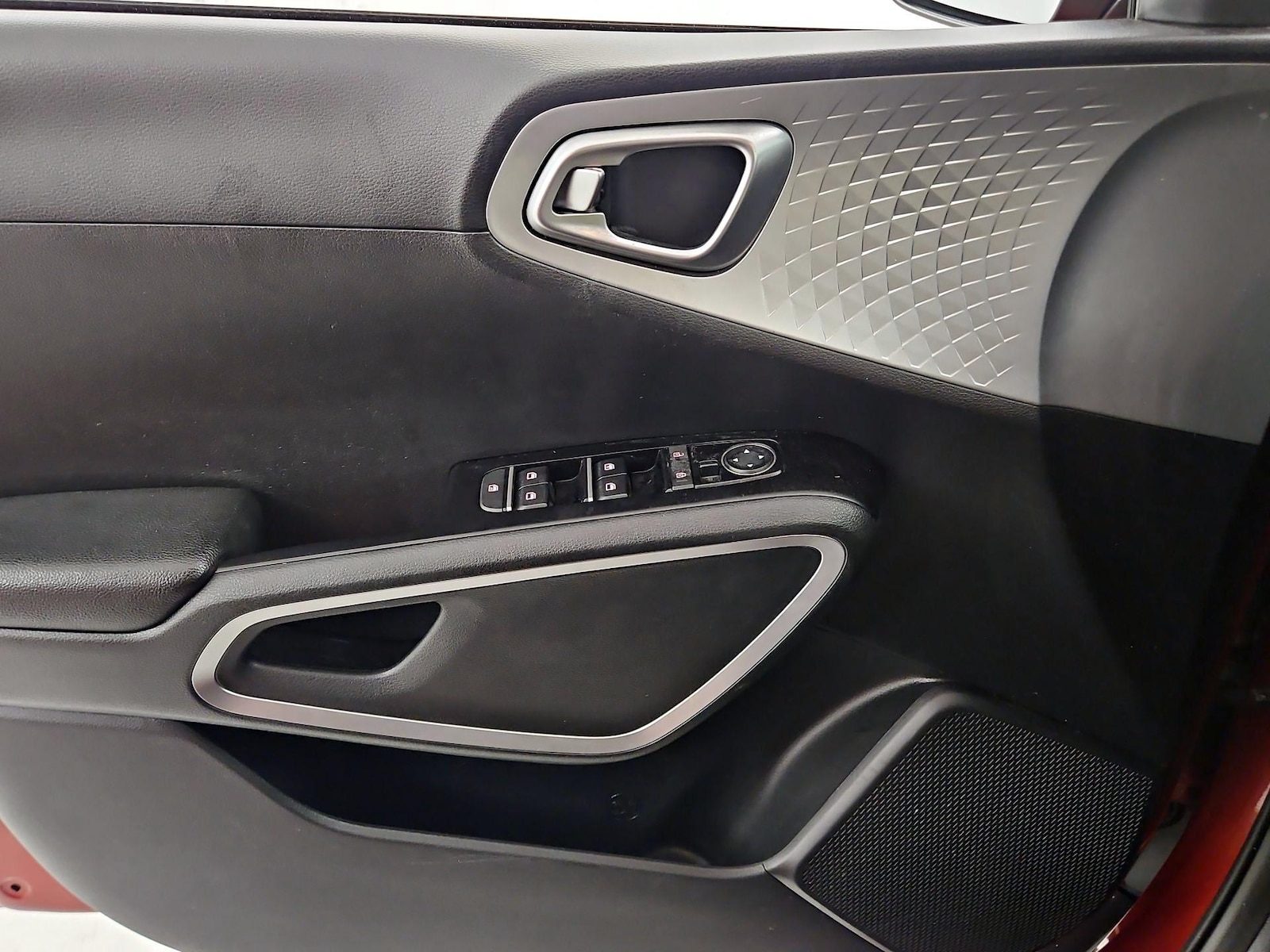 2021 Kia Soul LX - Photo 11