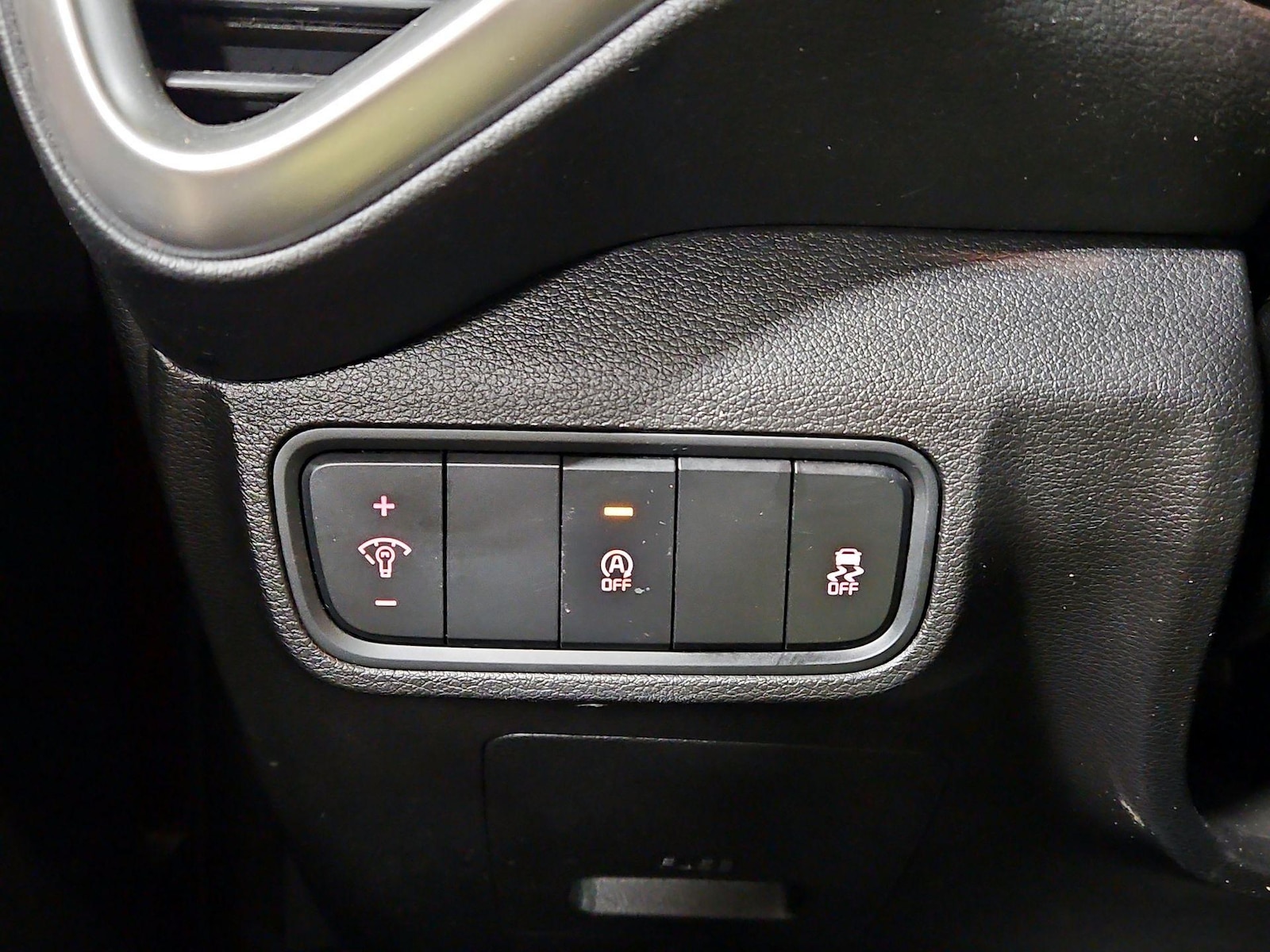2021 Kia Soul LX - Photo 12