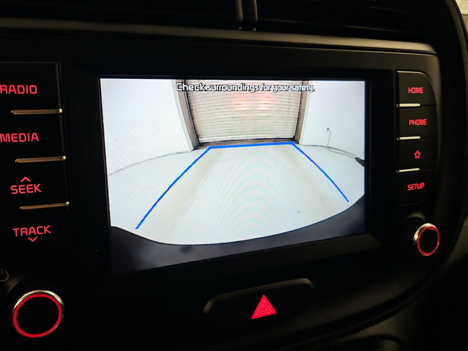 2021 Kia Soul LX - Photo 13