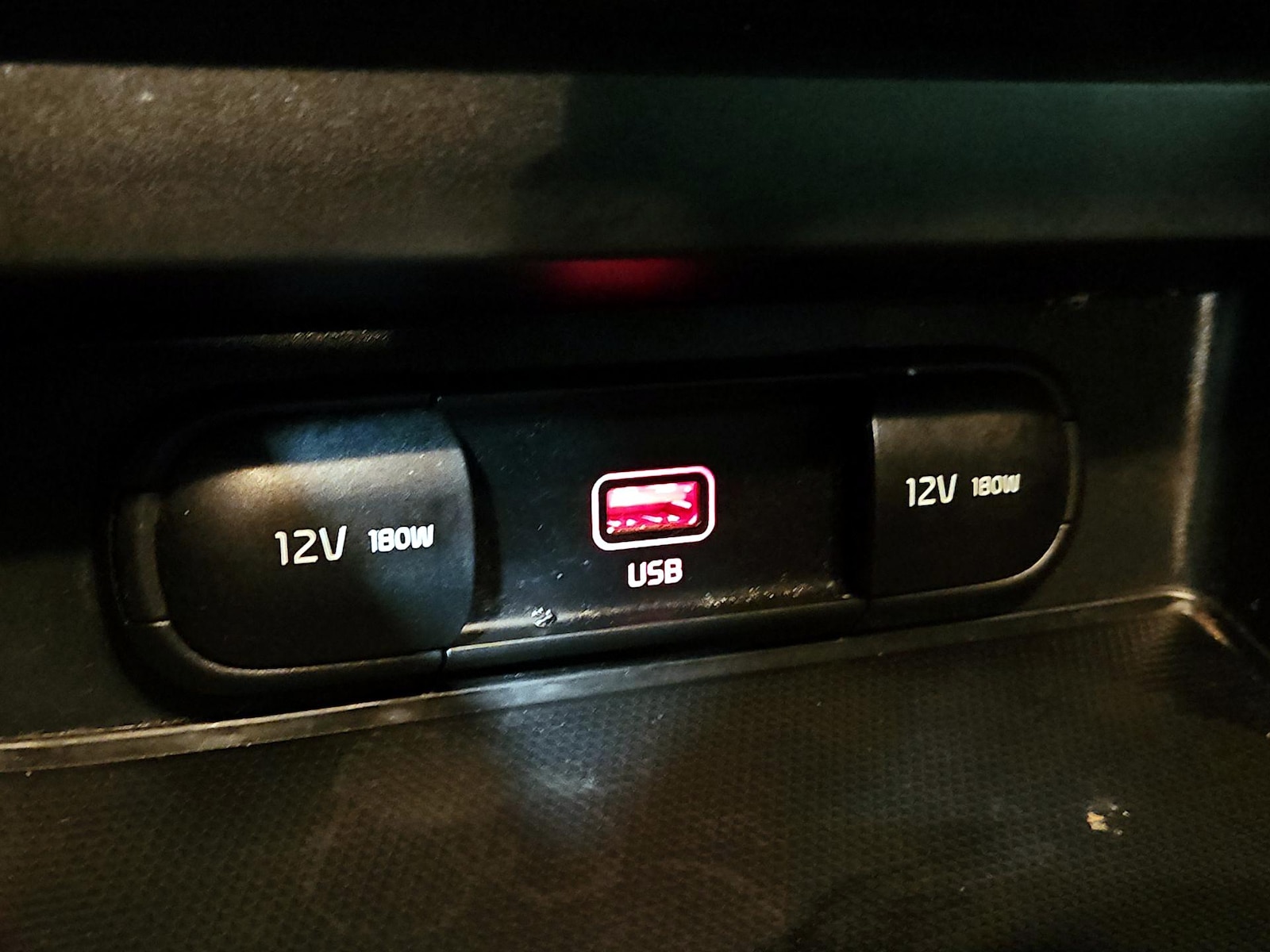 2021 Kia Soul LX - Photo 17