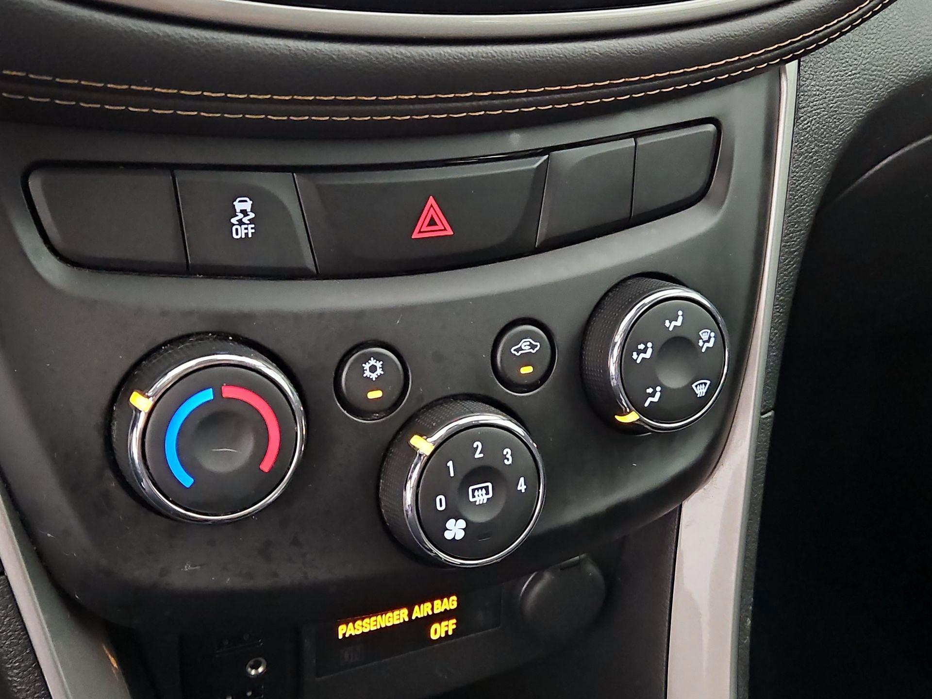 Thumbnail: 2019 Chevrolet Trax - 14