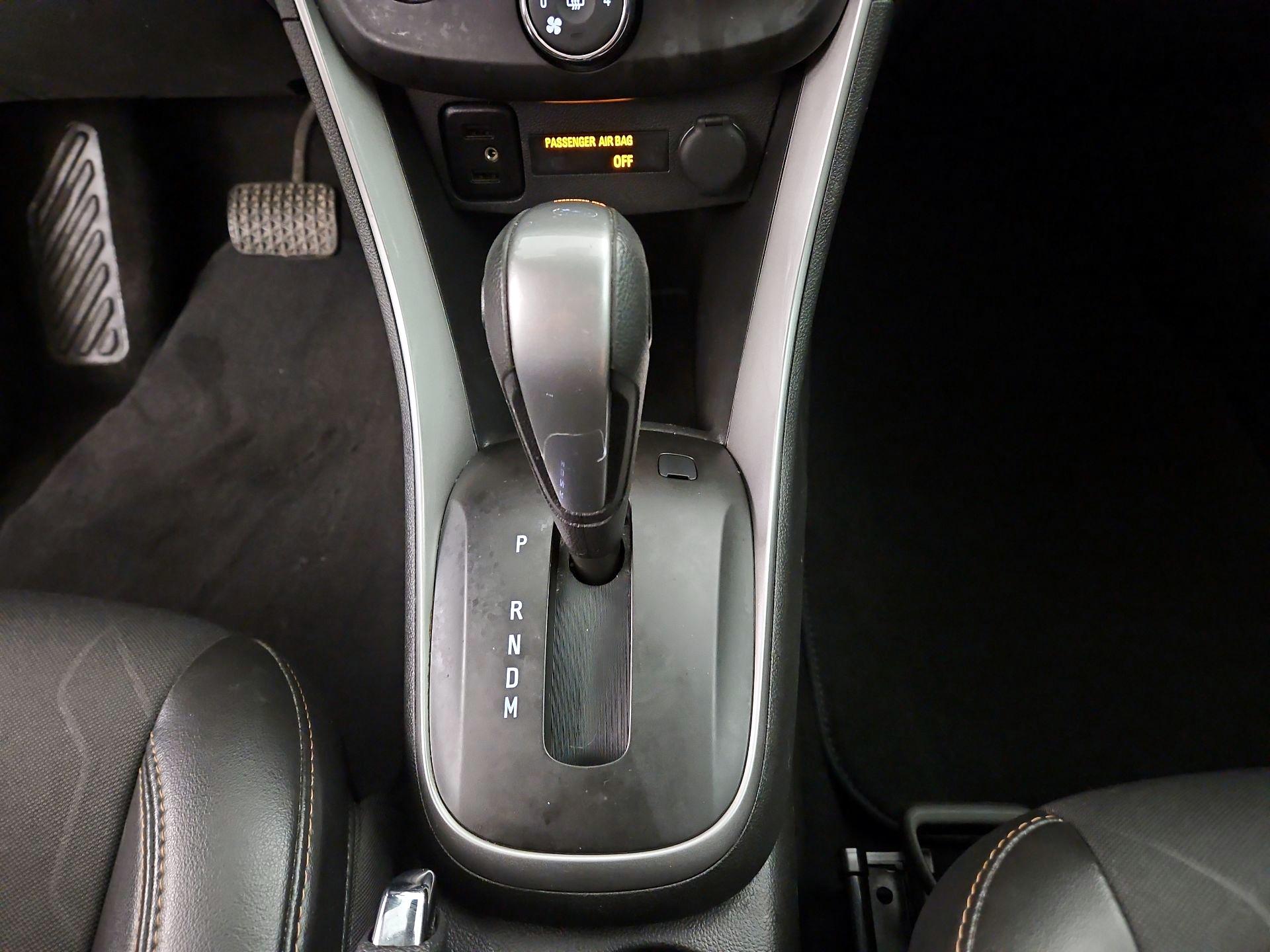 Thumbnail: 2019 Chevrolet Trax - 15