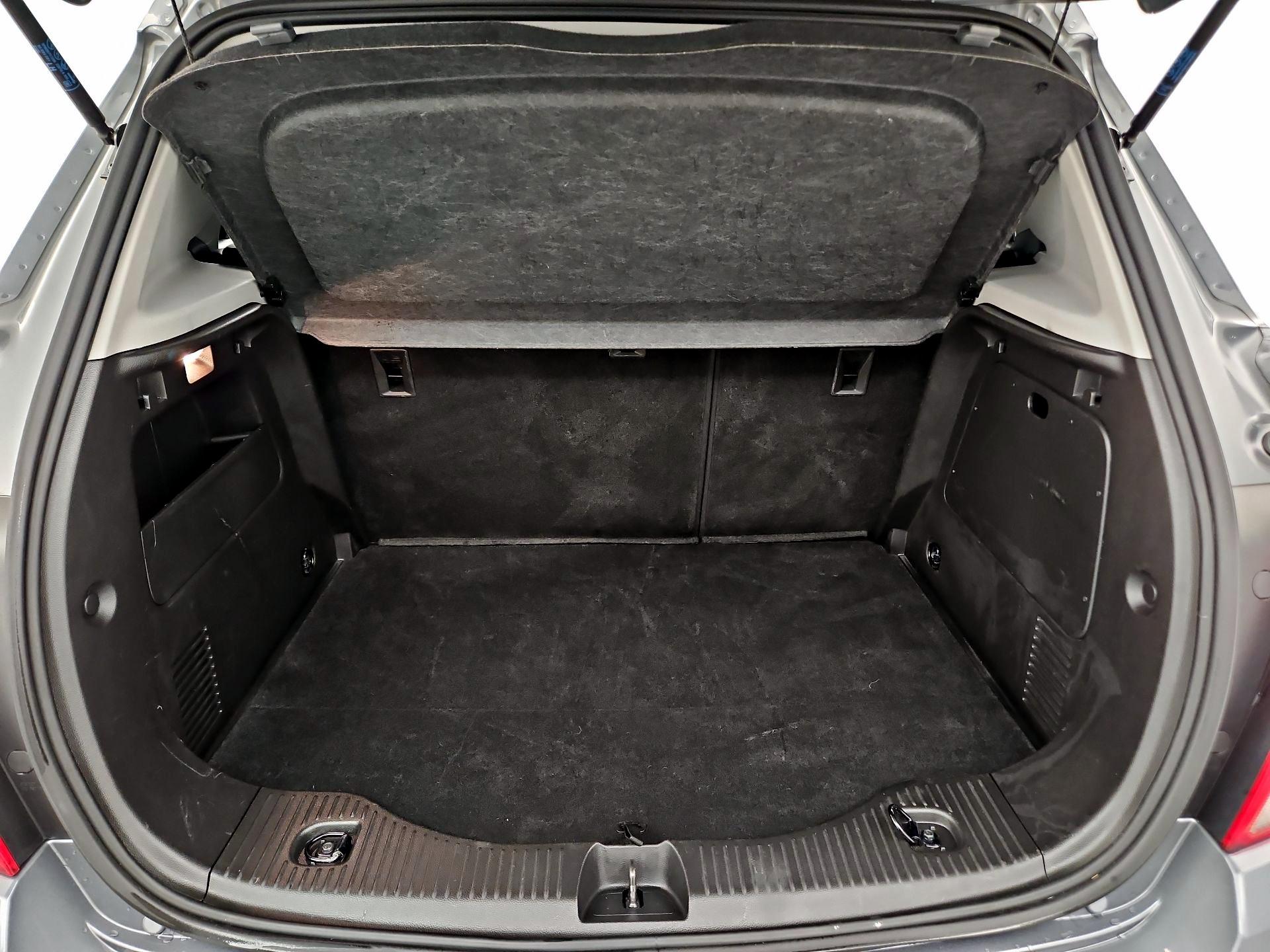 Thumbnail: 2019 Chevrolet Trax - 18