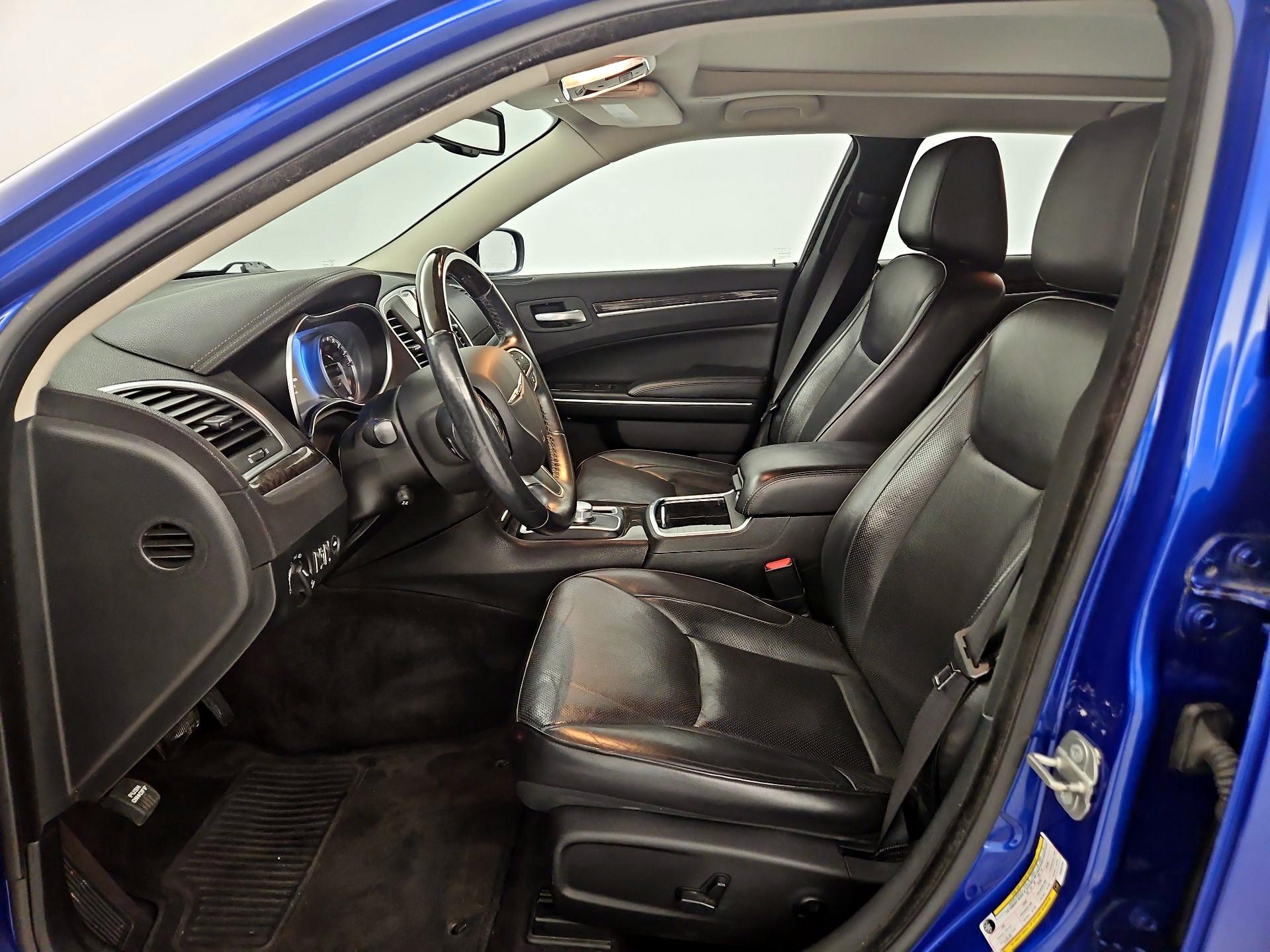 Thumbnail: 2018 Chrysler 300 - 9