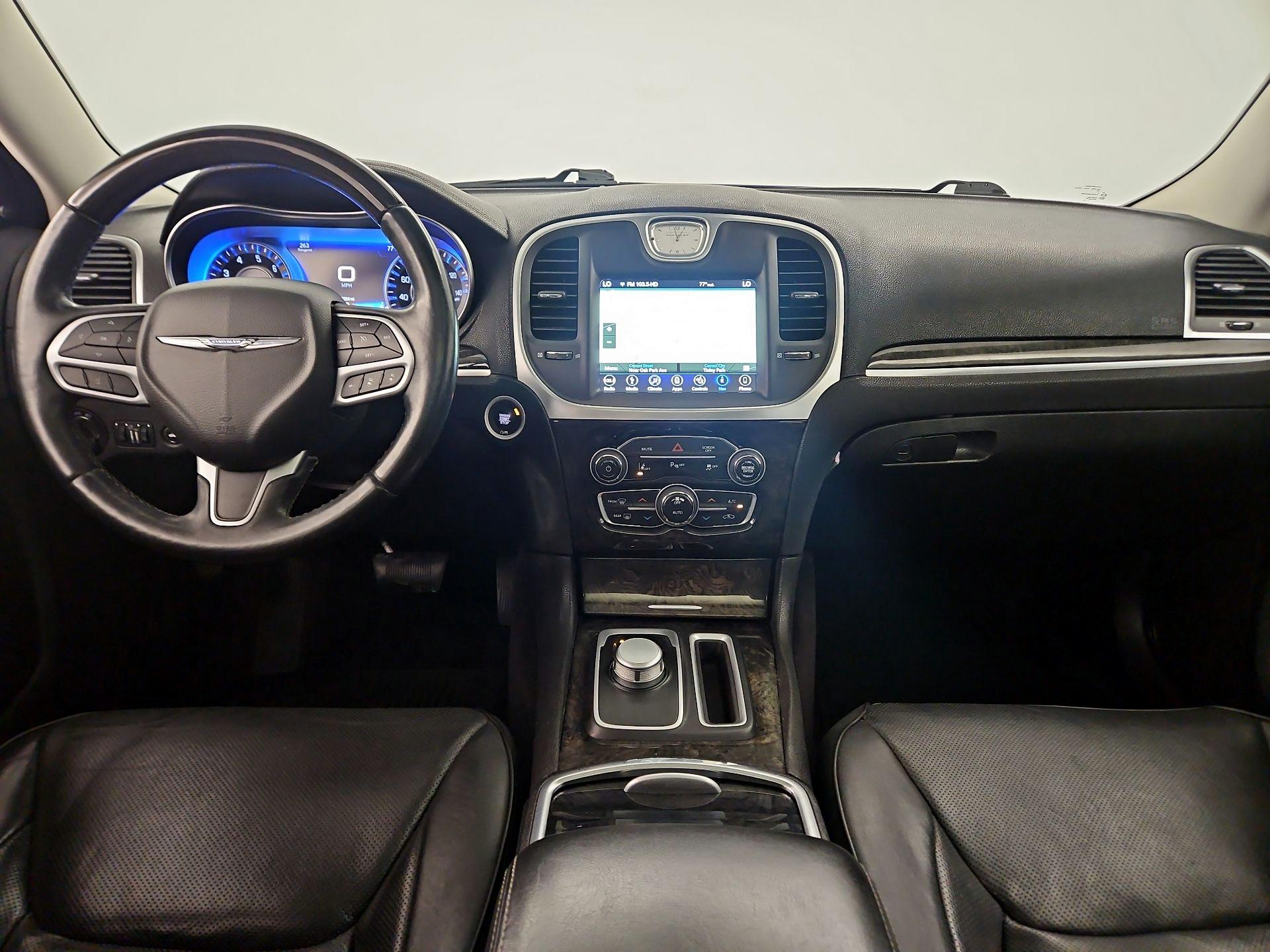Thumbnail: 2018 Chrysler 300 - 8