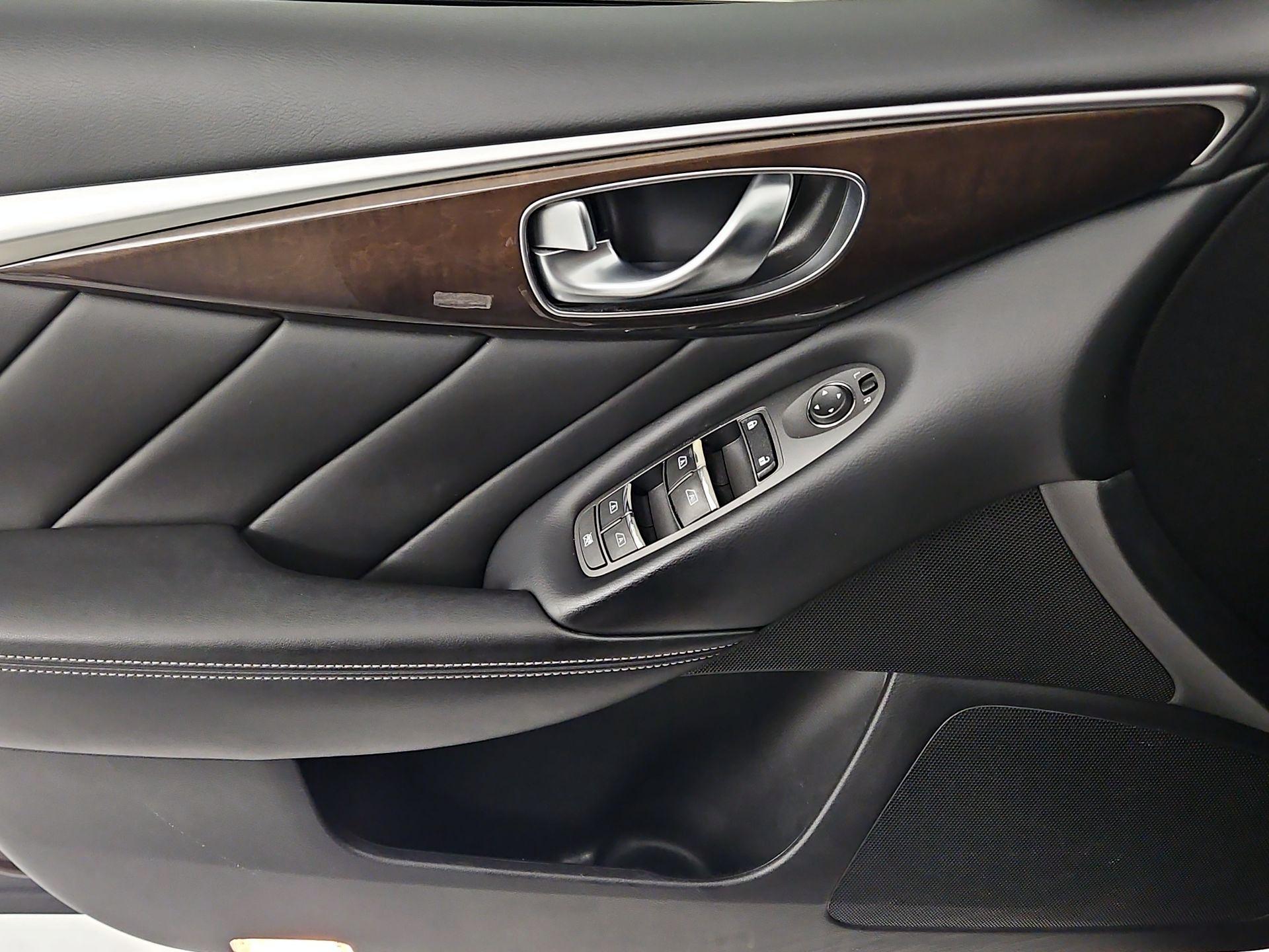 Thumbnail: 2018 INFINITI Q50 - 10