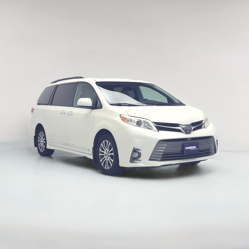 2019 Toyota Sienna XLE