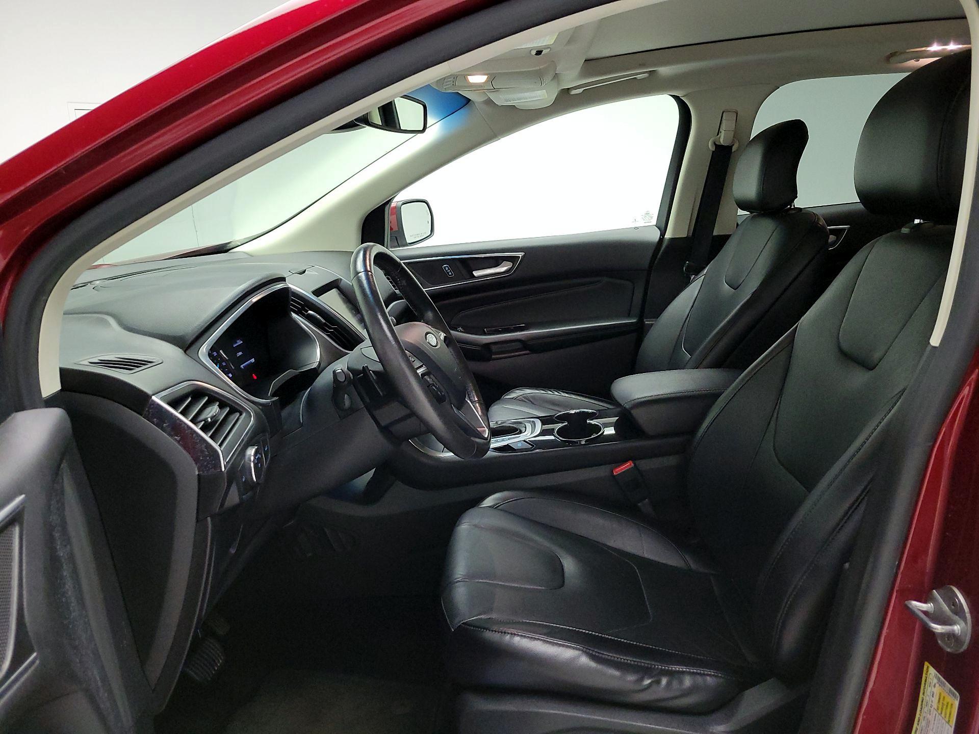 Thumbnail: 2015 Ford Edge - 11
