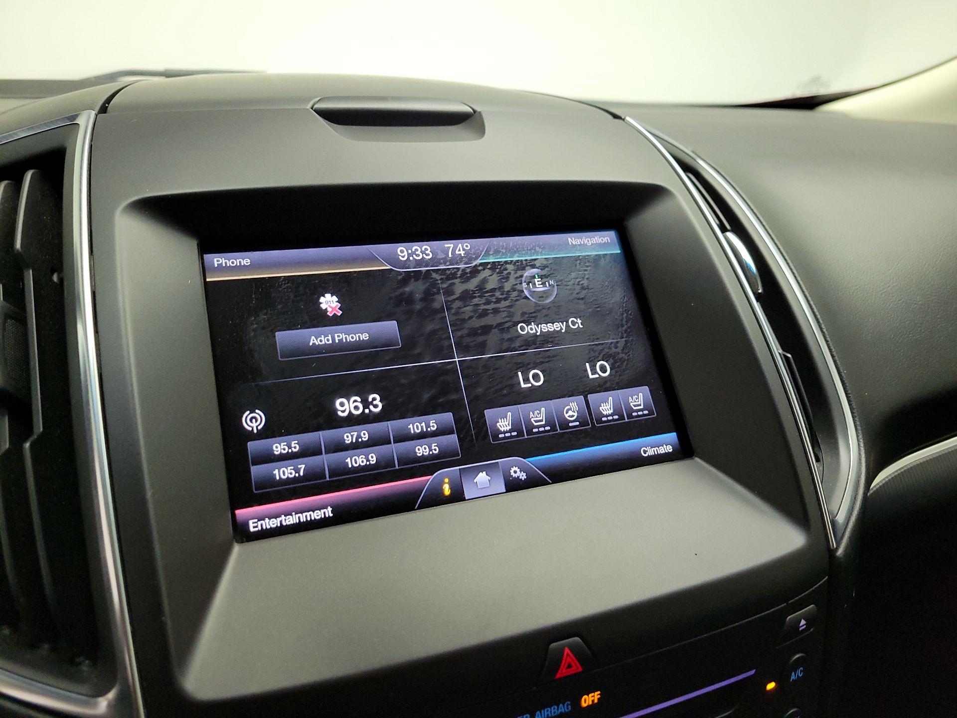 Thumbnail: 2015 Ford Edge - 16