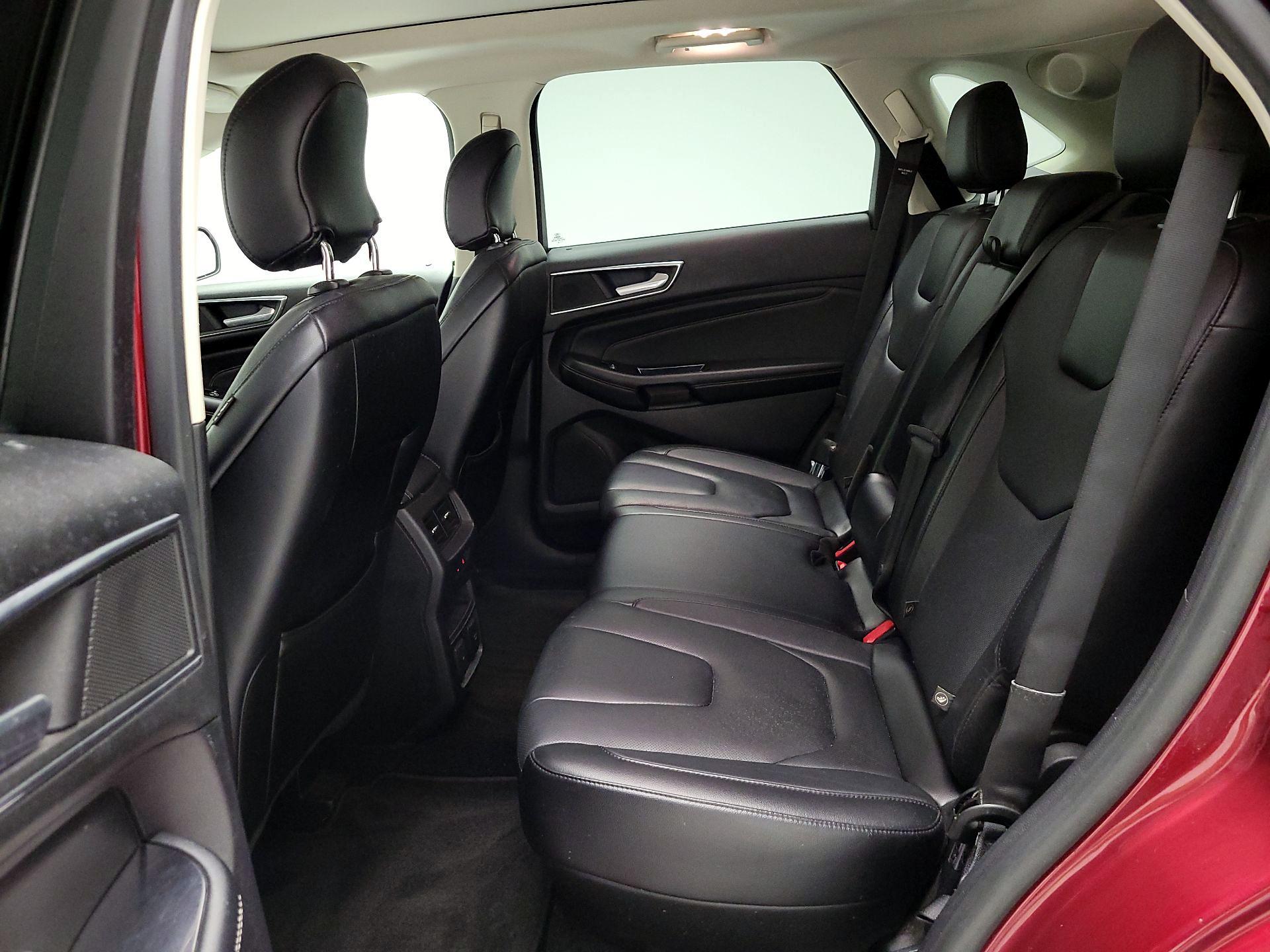 Thumbnail: 2015 Ford Edge - 20