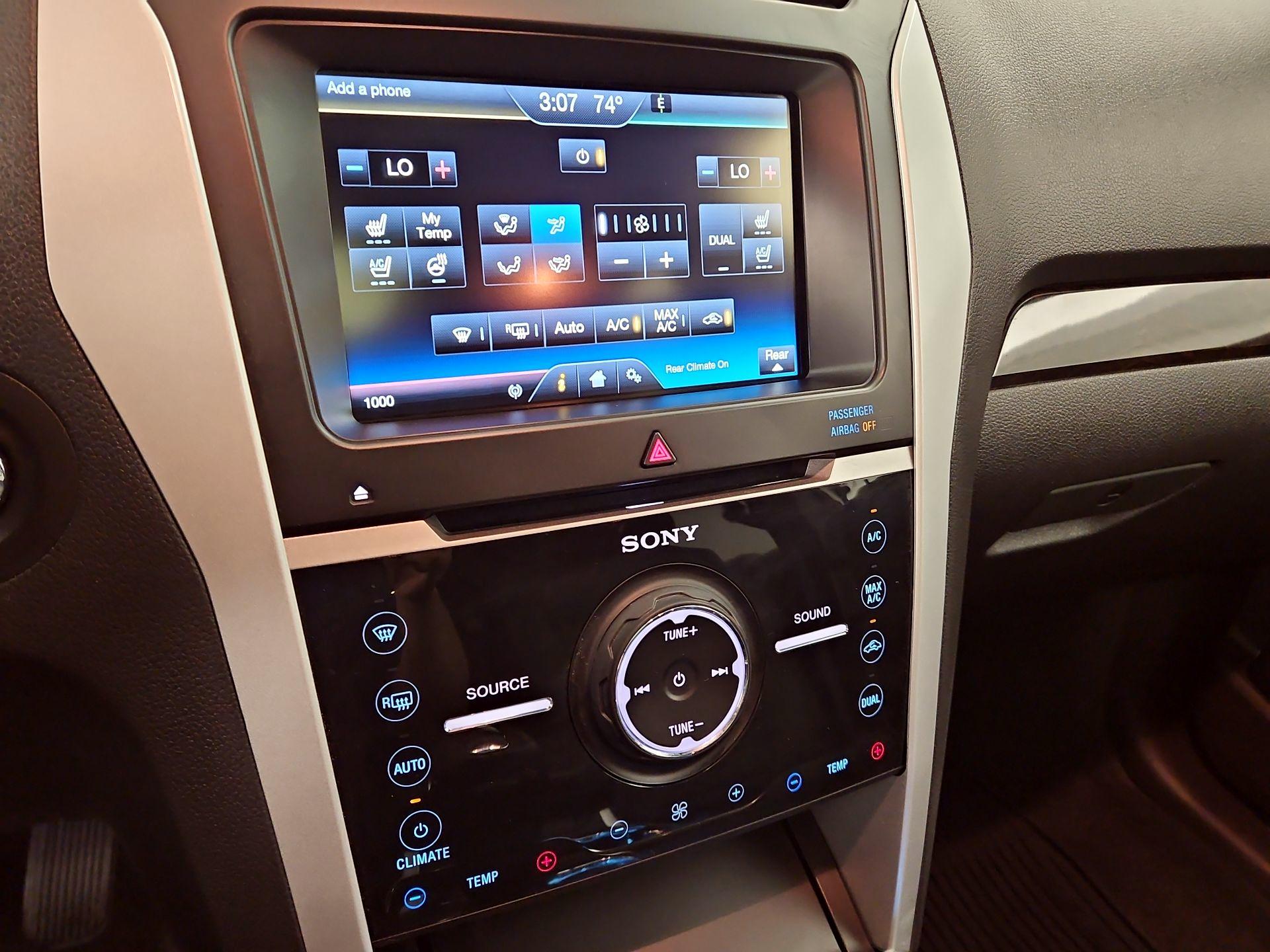 Thumbnail: 2014 Ford Explorer - 15