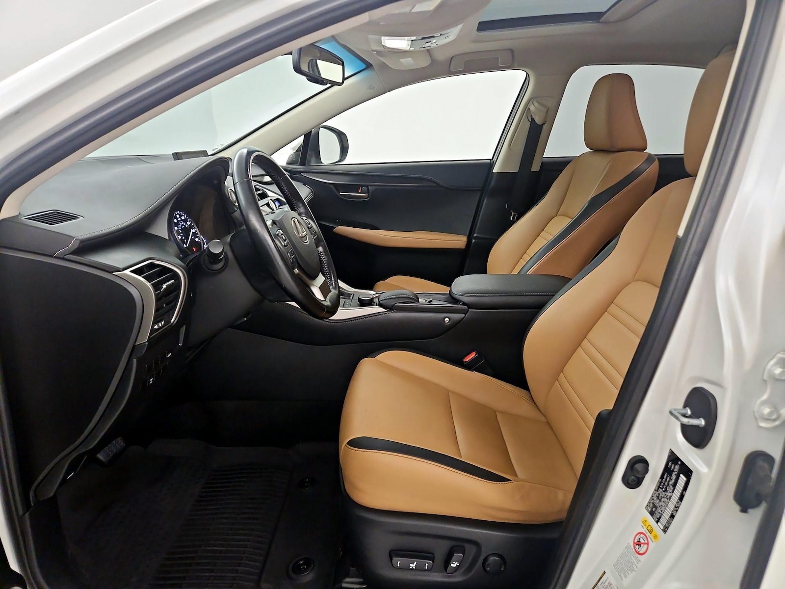 2017 Lexus NX 200t - Photo 10