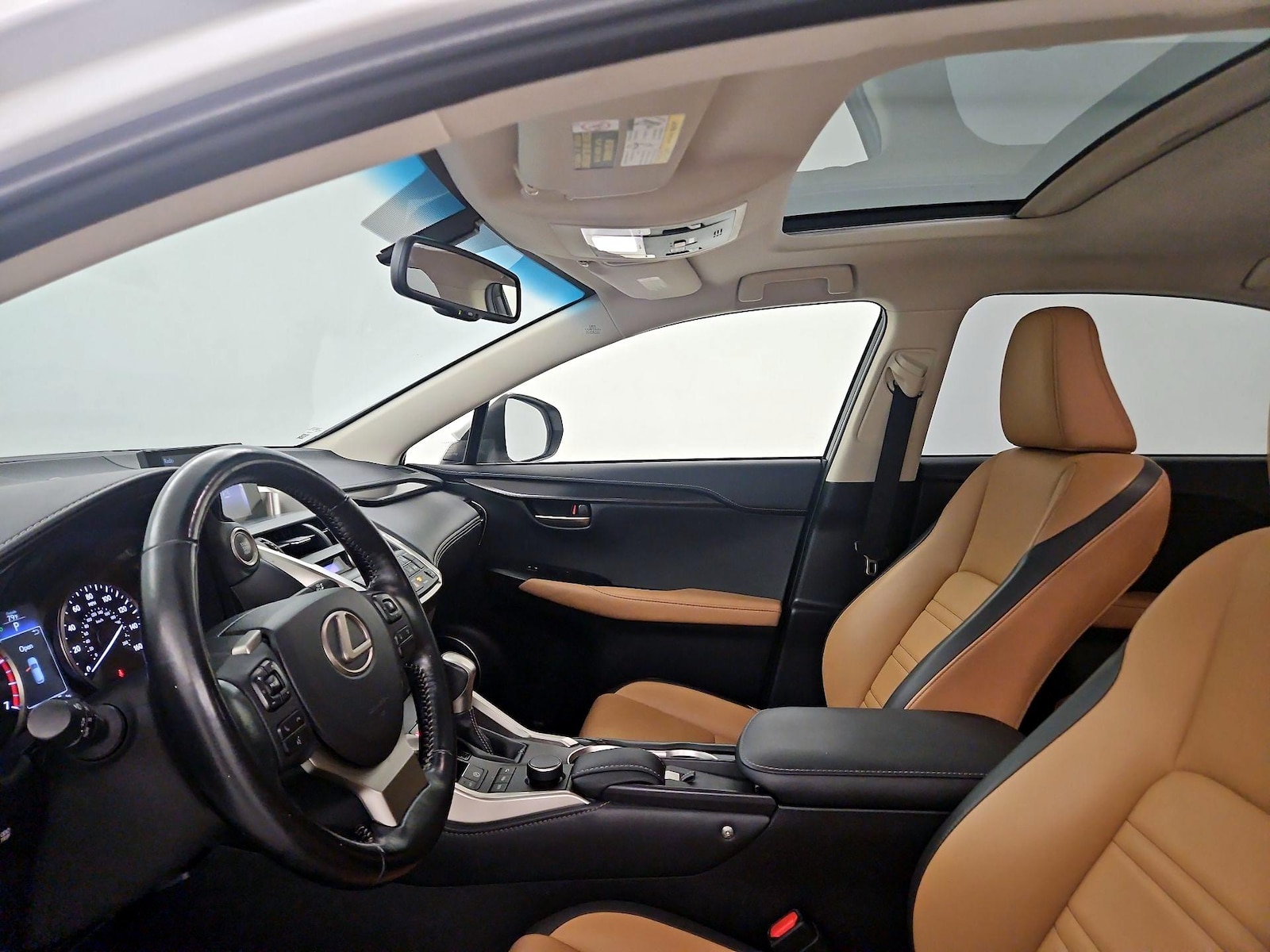 2017 Lexus NX 200t - Photo 18