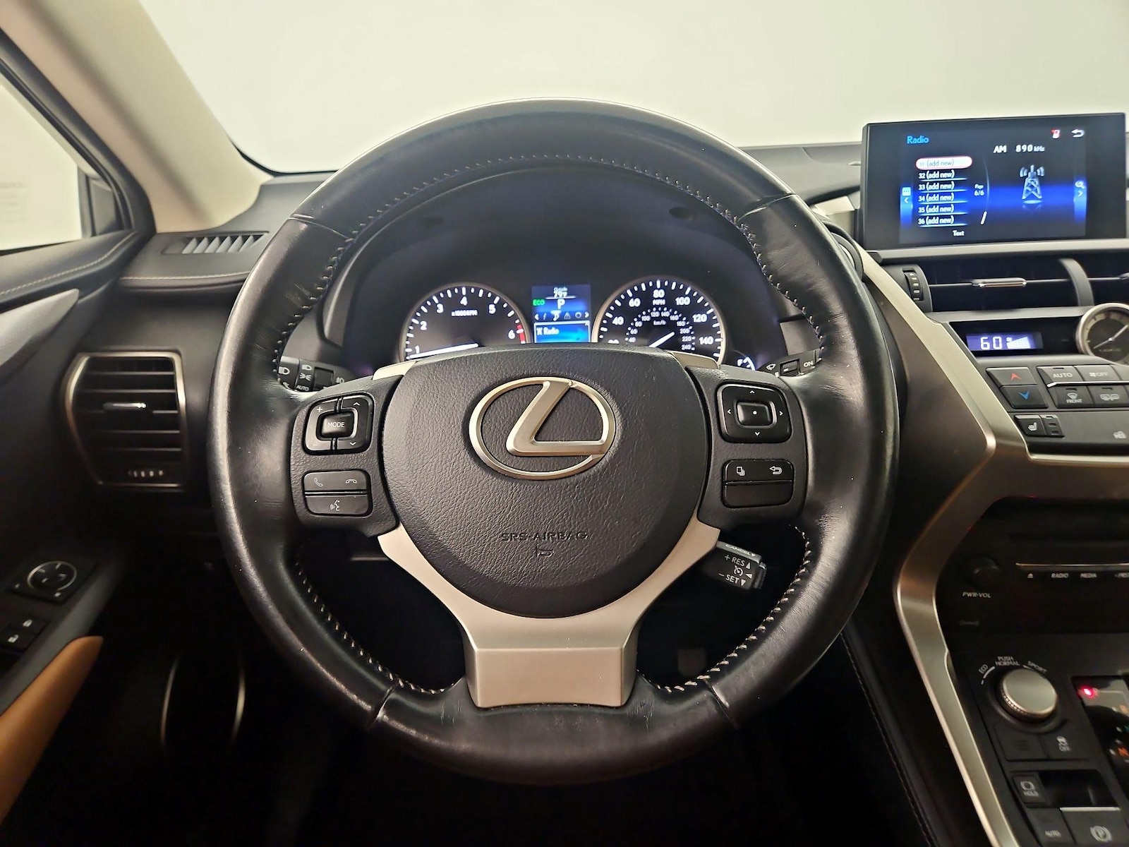 2017 Lexus NX 200t - Photo 9