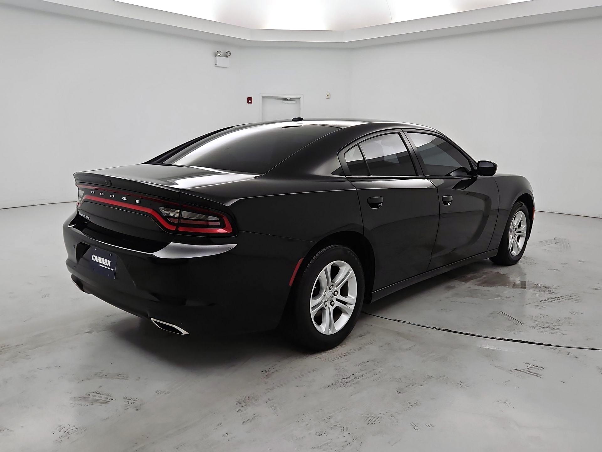 Thumbnail: 2022 Dodge Charger - 5