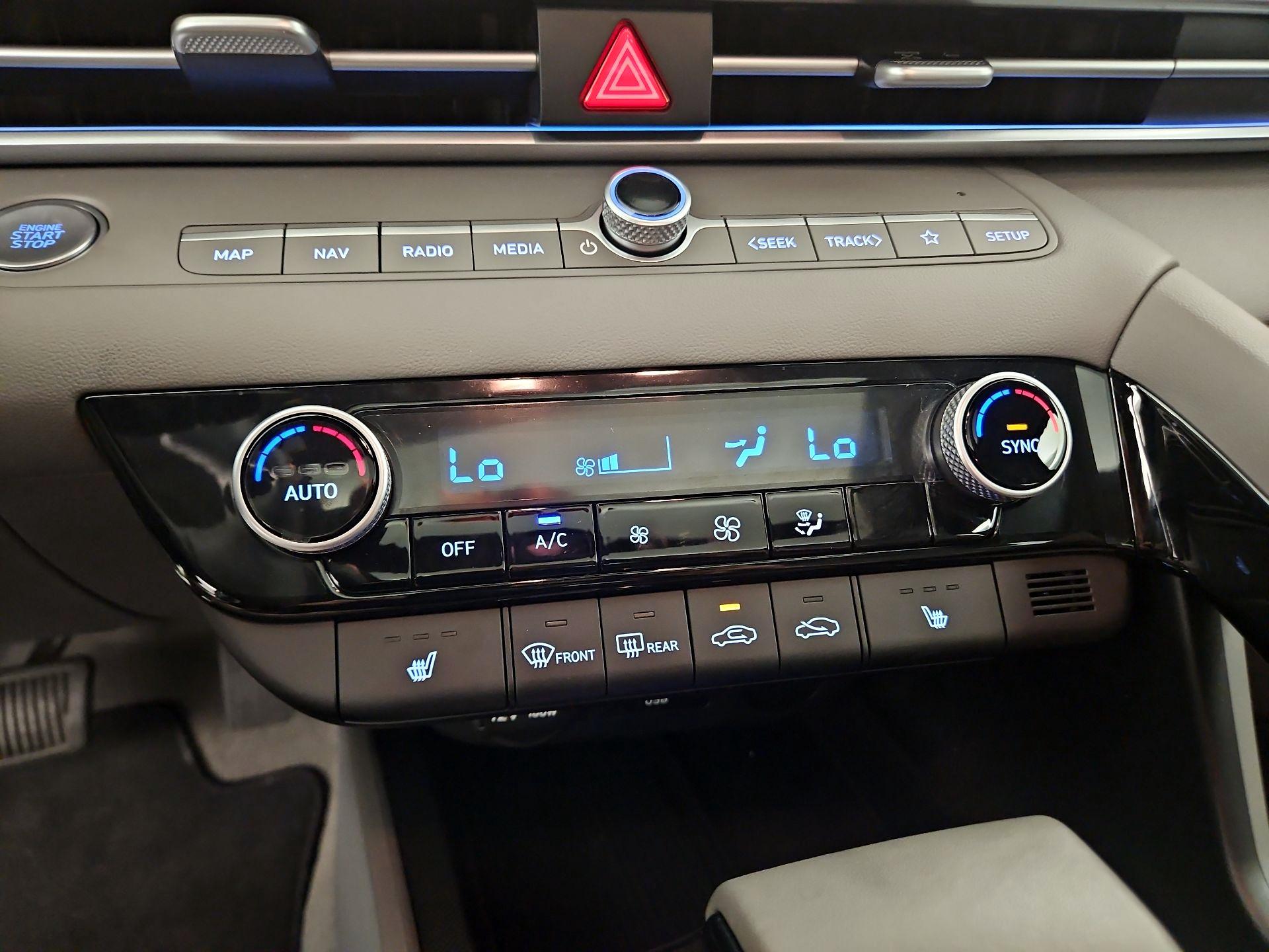Thumbnail: 2025 Hyundai Elantra - 15