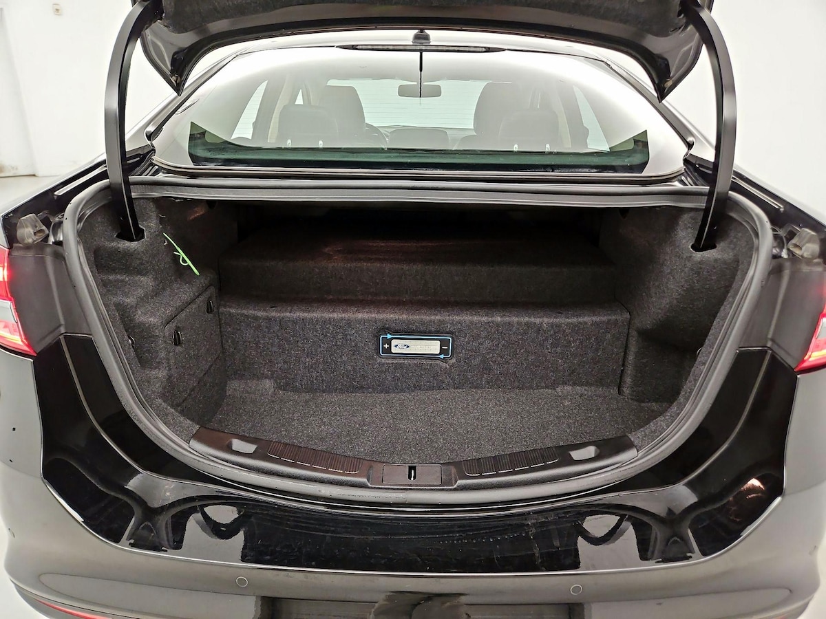 Trunk/Cargo (Seats Up)