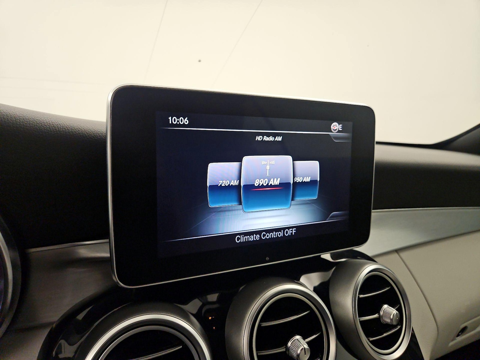 2017 Mercedes-Benz C-Class Cabriolet C300 - Photo 17
