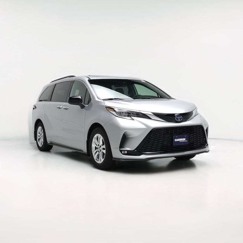 2022 Toyota Sienna Hybrid XSE