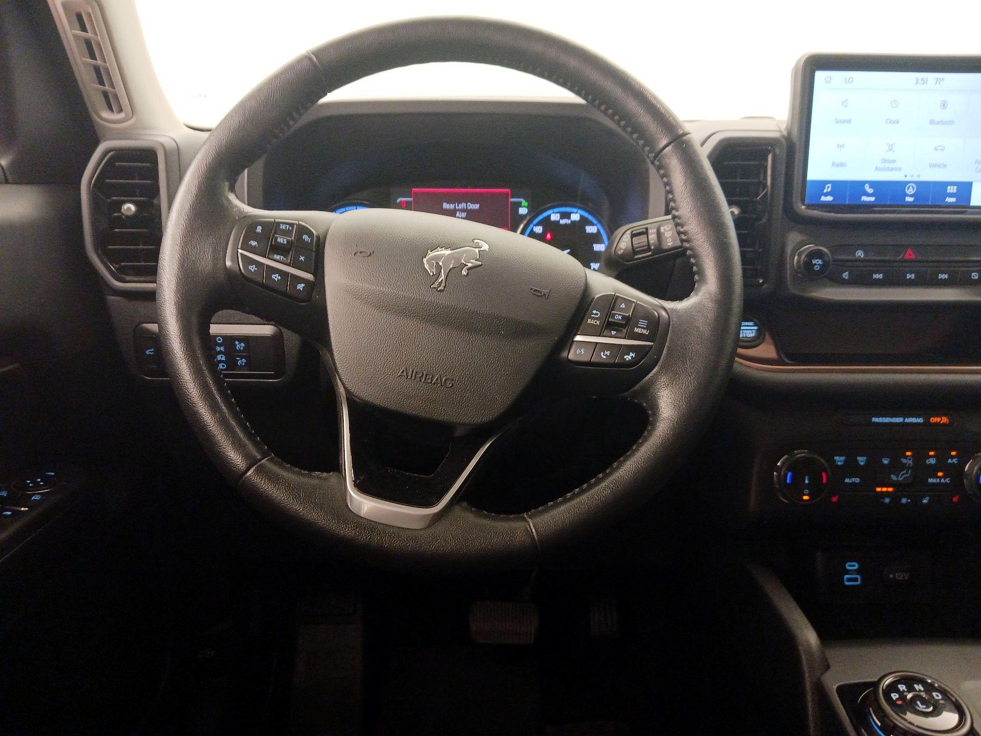 Thumbnail: 2022 Ford Bronco Sport - 10