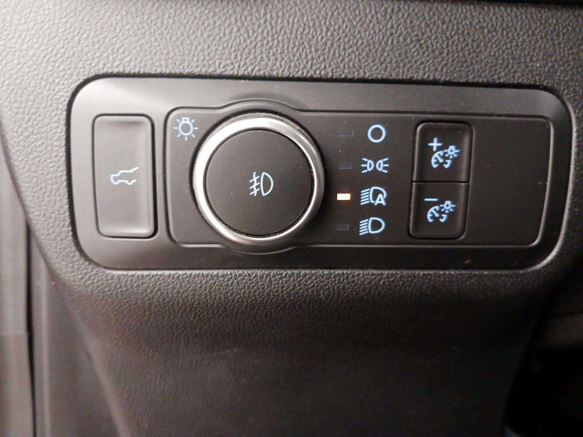 Thumbnail: 2022 Ford Bronco Sport - 13