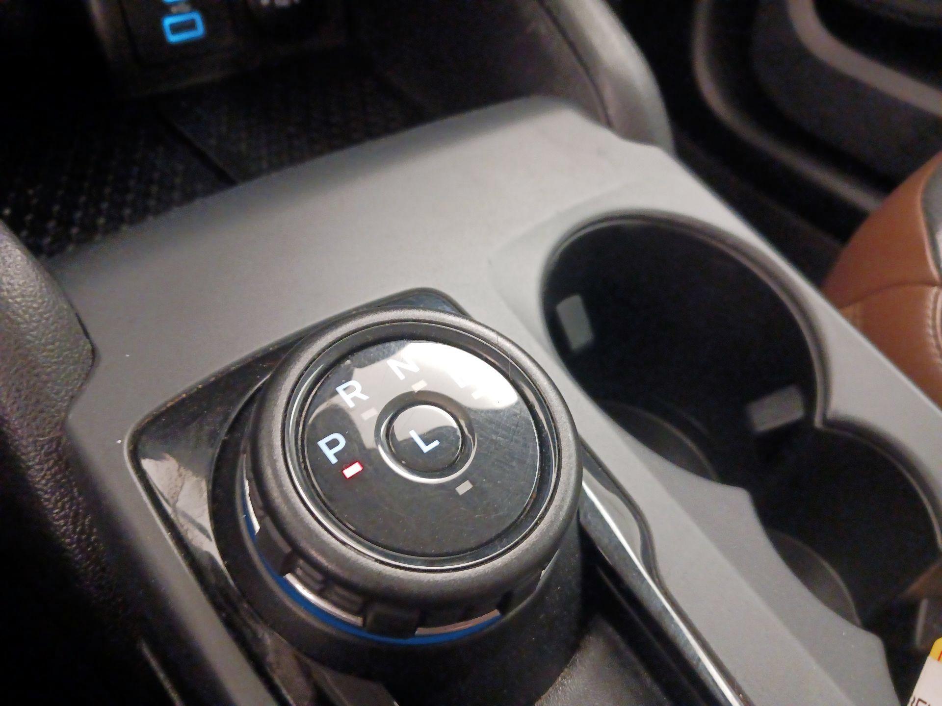 Thumbnail: 2022 Ford Bronco Sport - 18