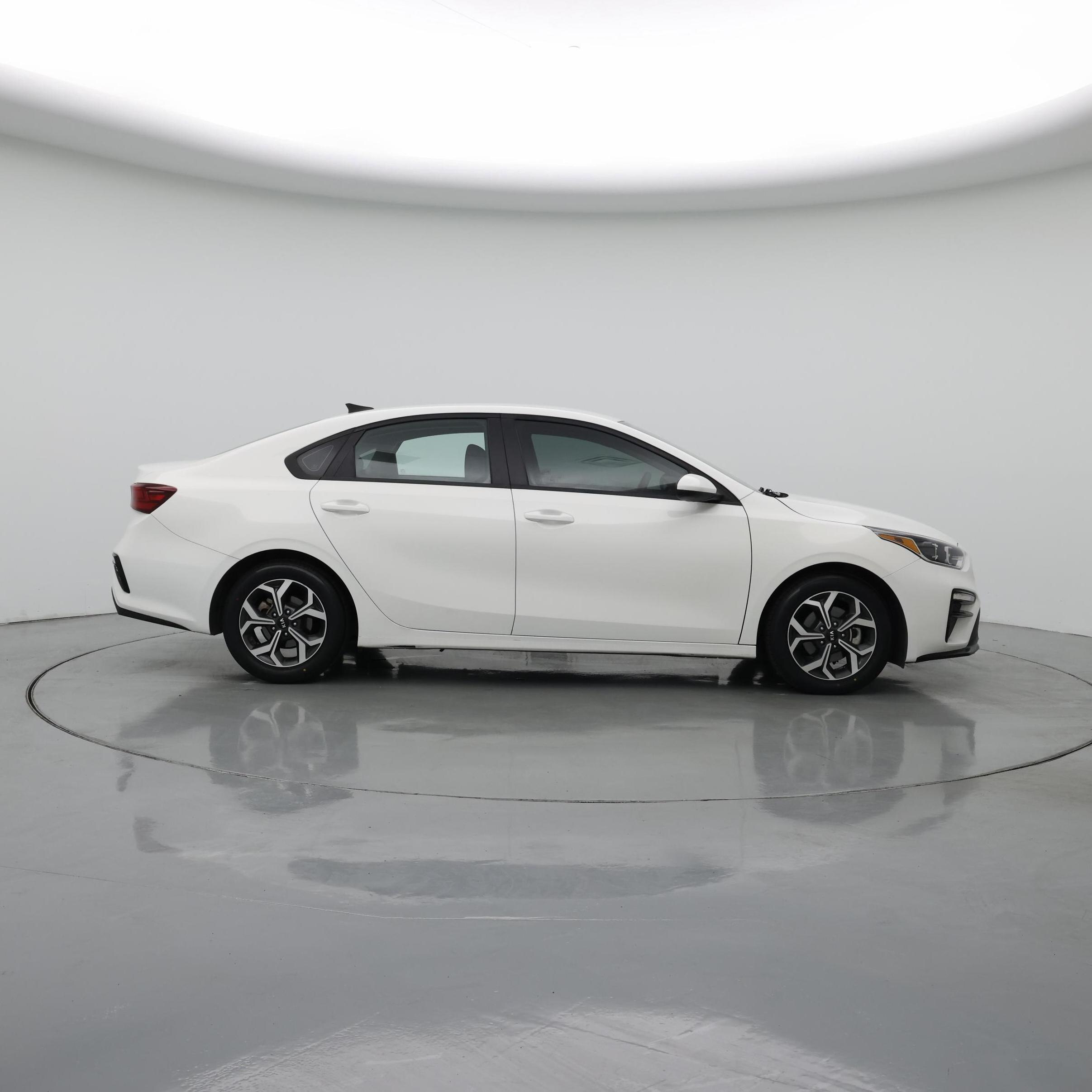 Thumbnail: 2020 Kia Forte - 7