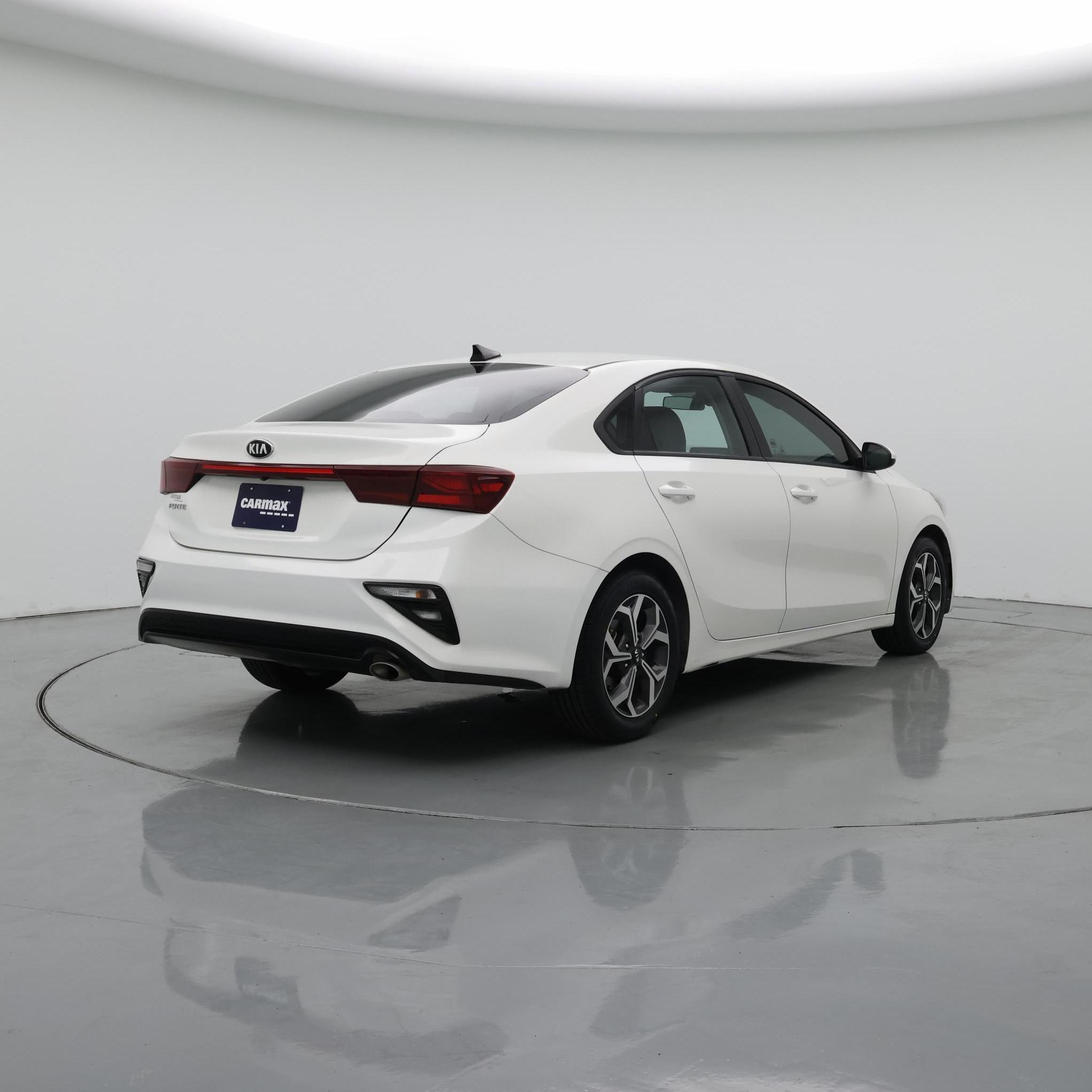 Thumbnail: 2020 Kia Forte - 8