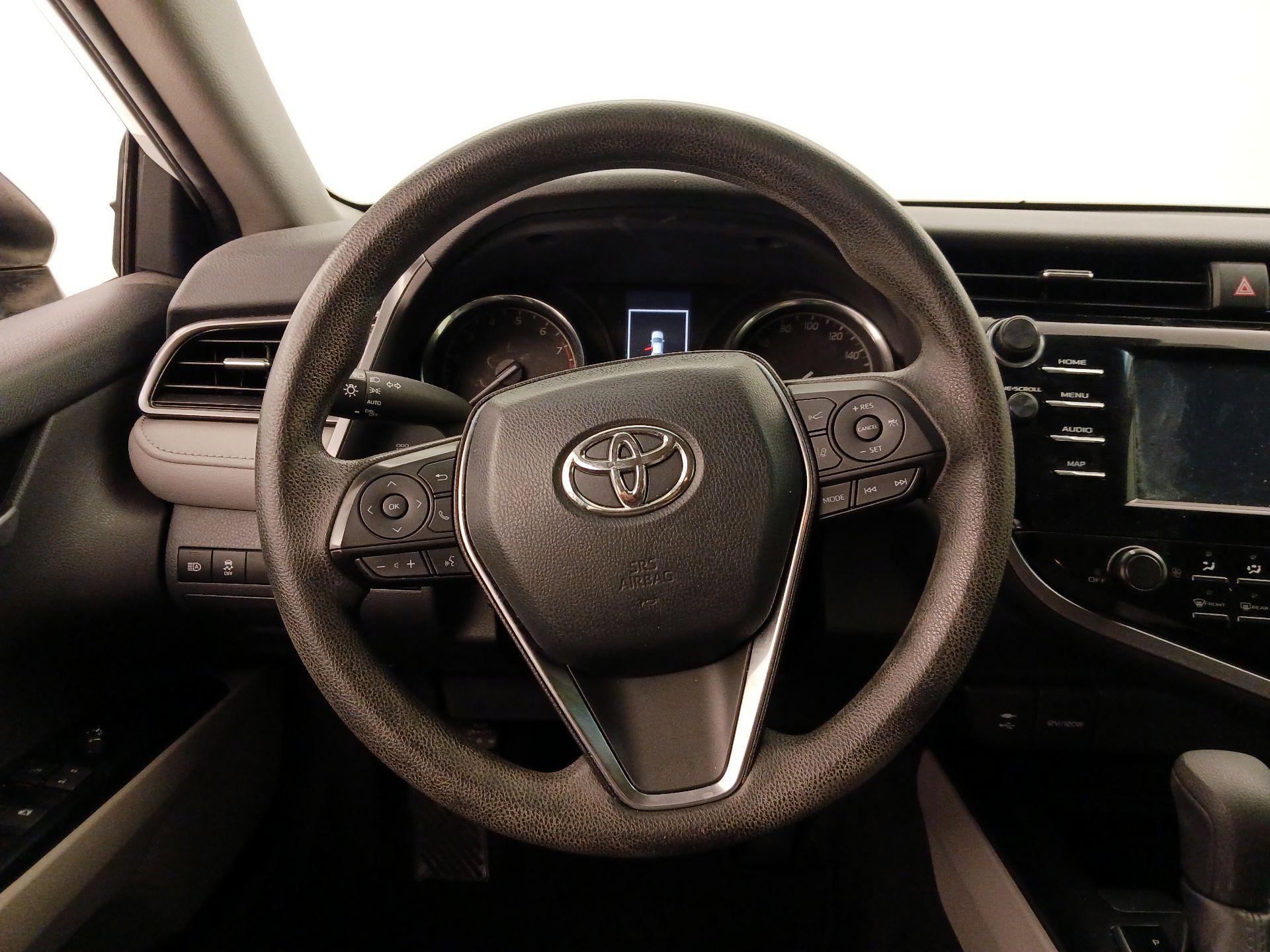 Thumbnail: 2019 Toyota Camry - 10